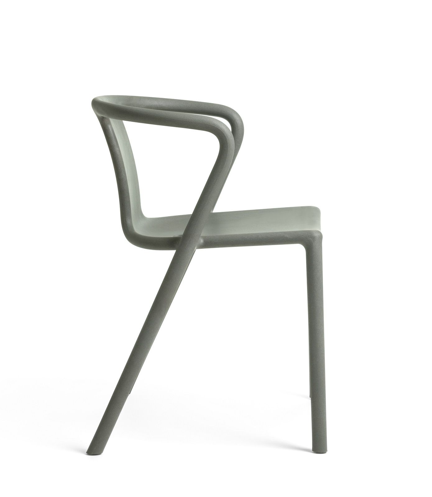 RE Air-ArmChair Indoor / Outdoor 100% Recycled Armlehnenstuhl Magis 