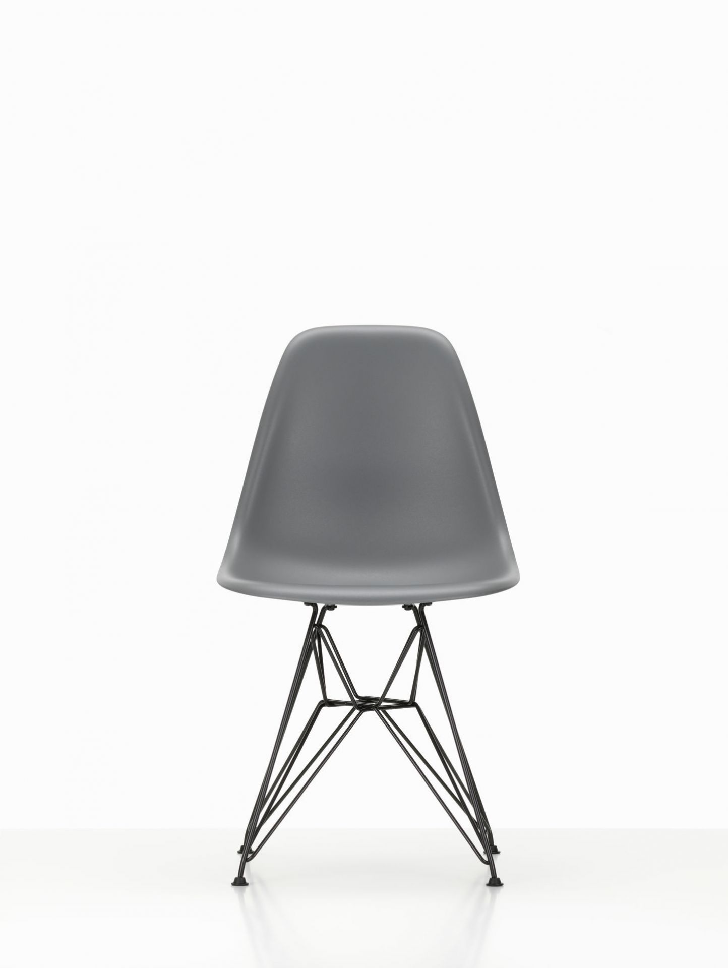 Eames Plastic Side Chair DSR Stuhl Vitra Schwarz-Forest