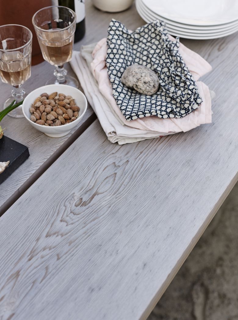 Overlap Table Tisch Outdoor Skagerak by Fritz Hansen