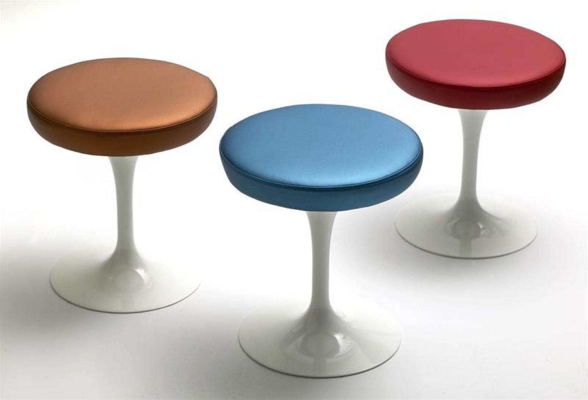 Tulip stool Hocker Knoll International