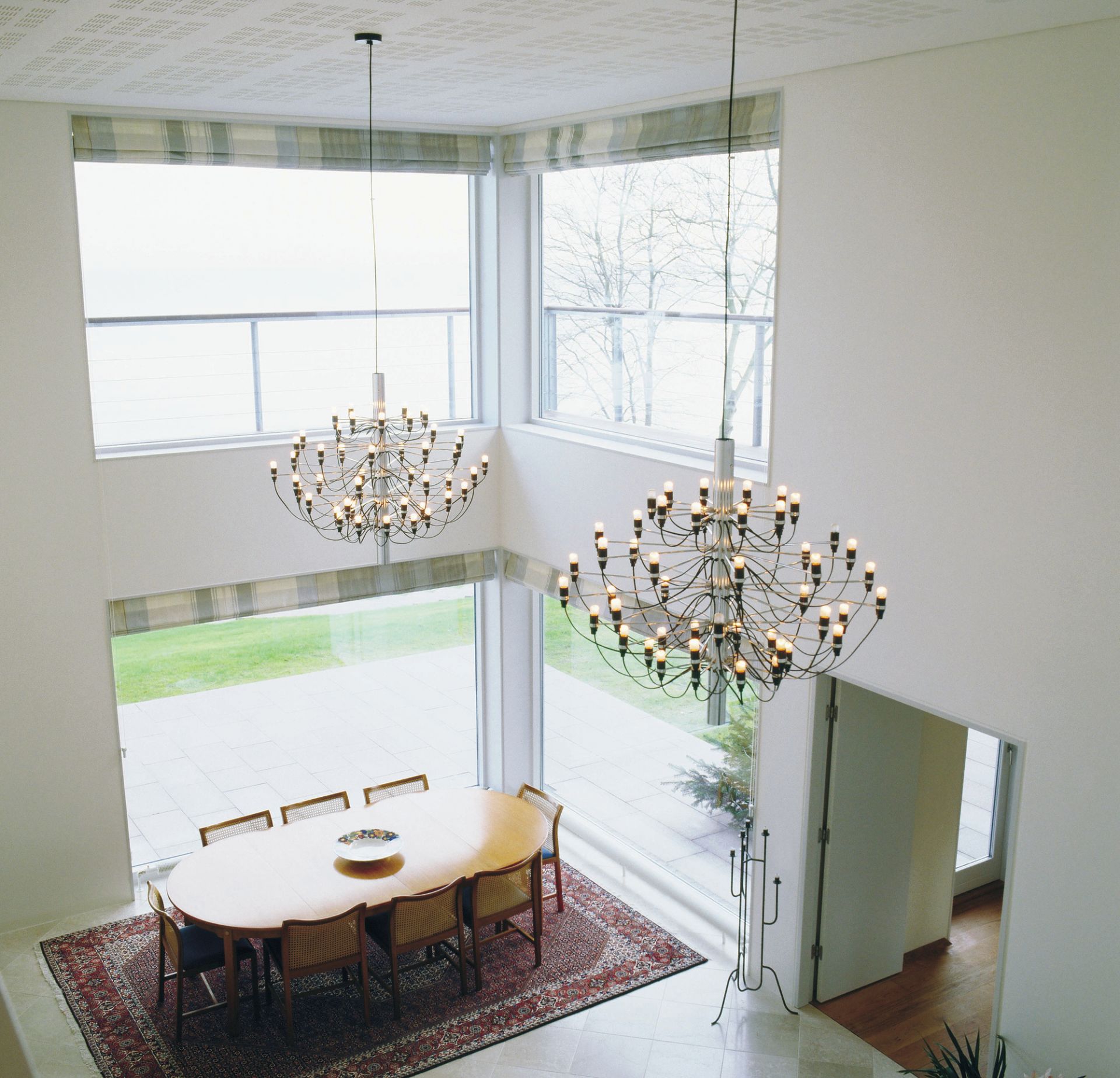 2097/30 LED Kronleuchter Chrom mit mattierte Glühbirnen Flos