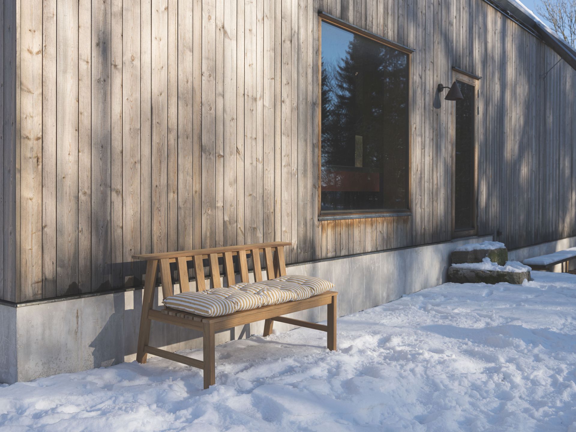 Cadence Bank Teak Outdoor Skagerak by Fritz Hansen