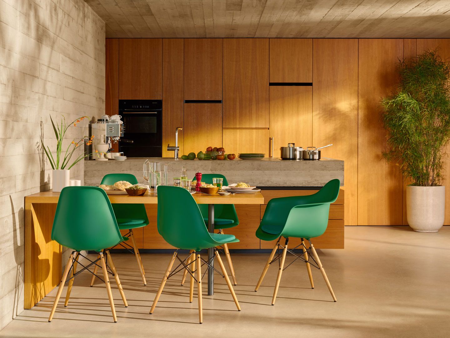Eames Plastic Side Chair DSW Stuhl Vollpolster Vitra