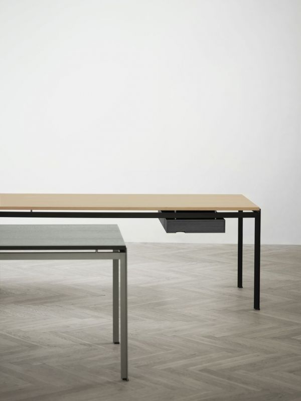 PK52 Professor Schreibtisch Carl Hansen & Søn