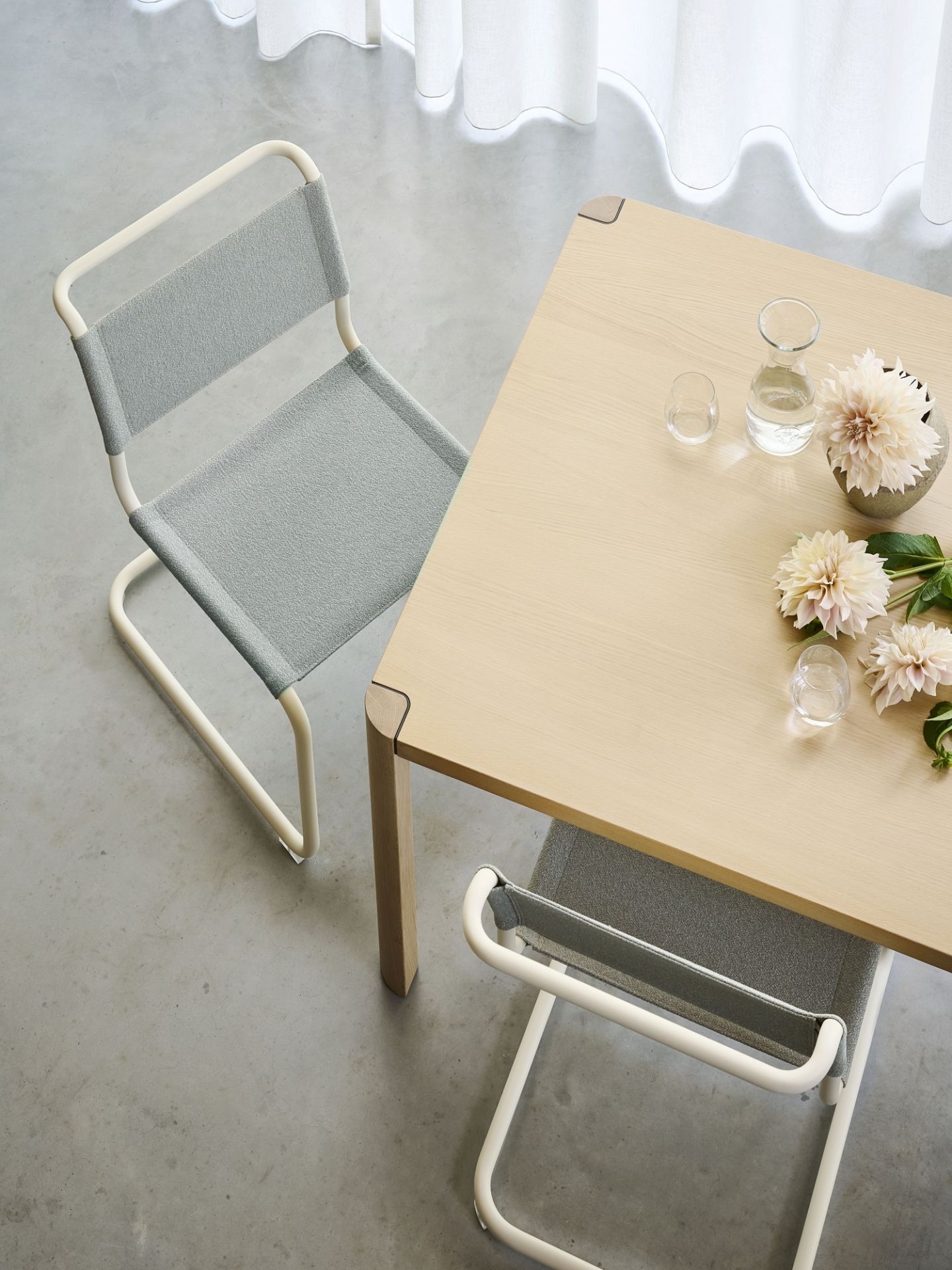 S 33 V / S33 V Freischwinger Thonet