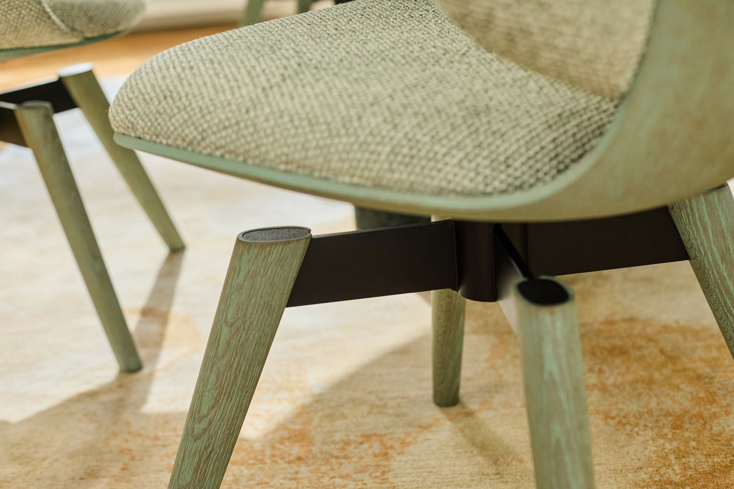Ivy Chair Stuhl Freifrau Manufaktur