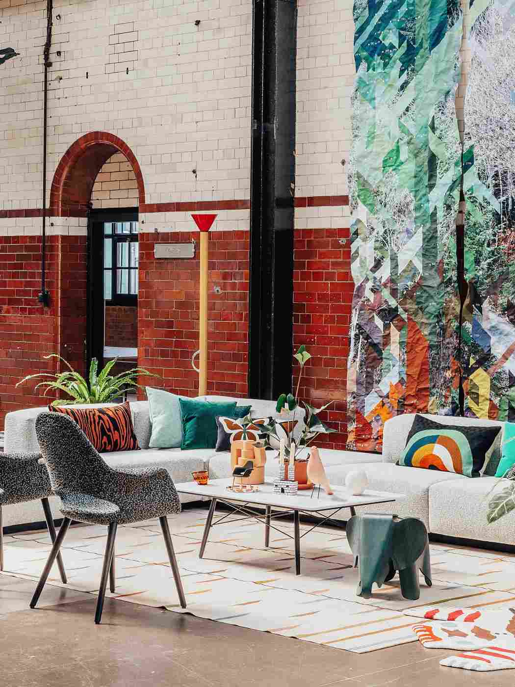 Eames Elephant Hocker Vitra