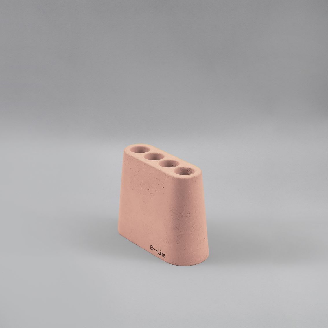 Aki Jr Stifthalter aus Zement B-Line Flamingo