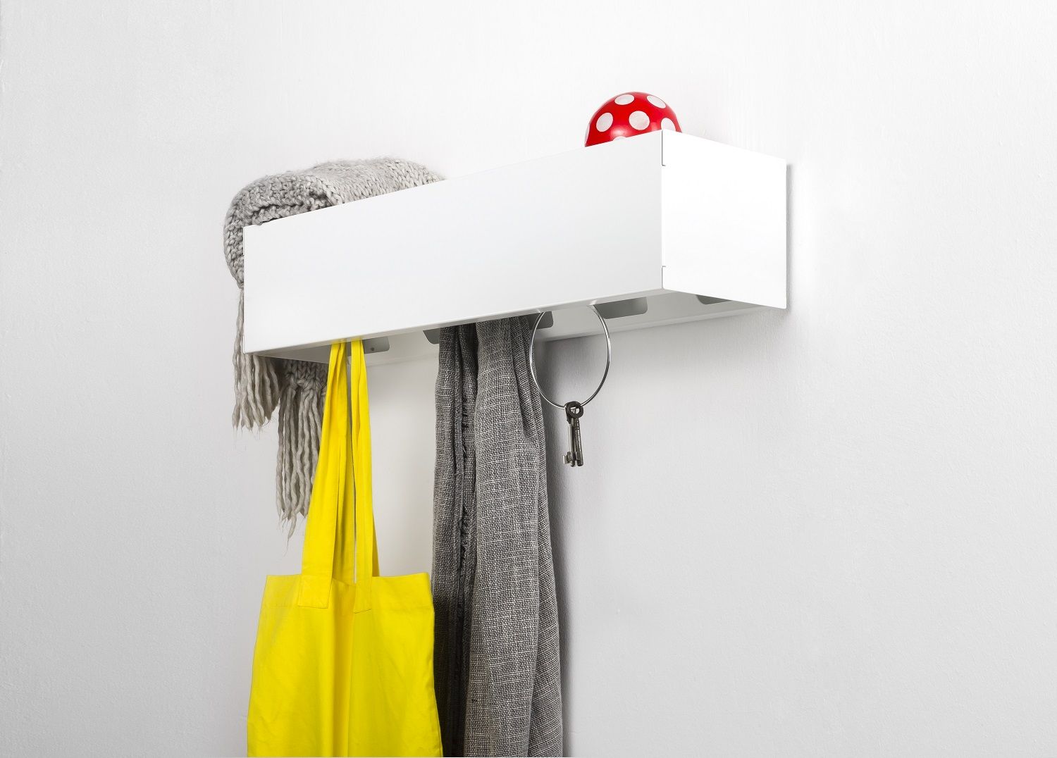 Wandgarderobe CR Linea1 by Müller Möbelwerkstätten