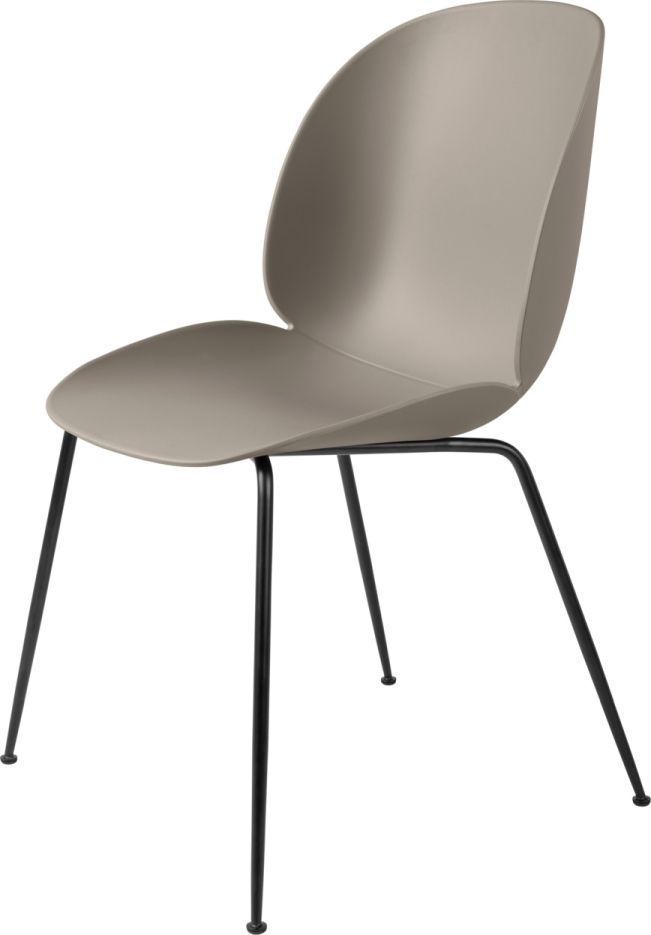 Beetle Chair Esszimmerstuhl in Beige mit schwarzem, konischem Gestell von Gubi. Moderner Stuhl.