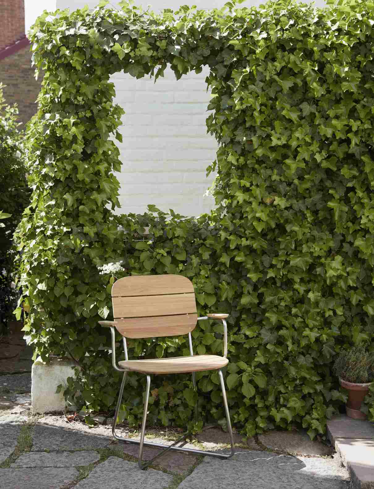 Lilium Armchair Armlehnenstuhl Outdoor Skagerak by Fritz Hansen