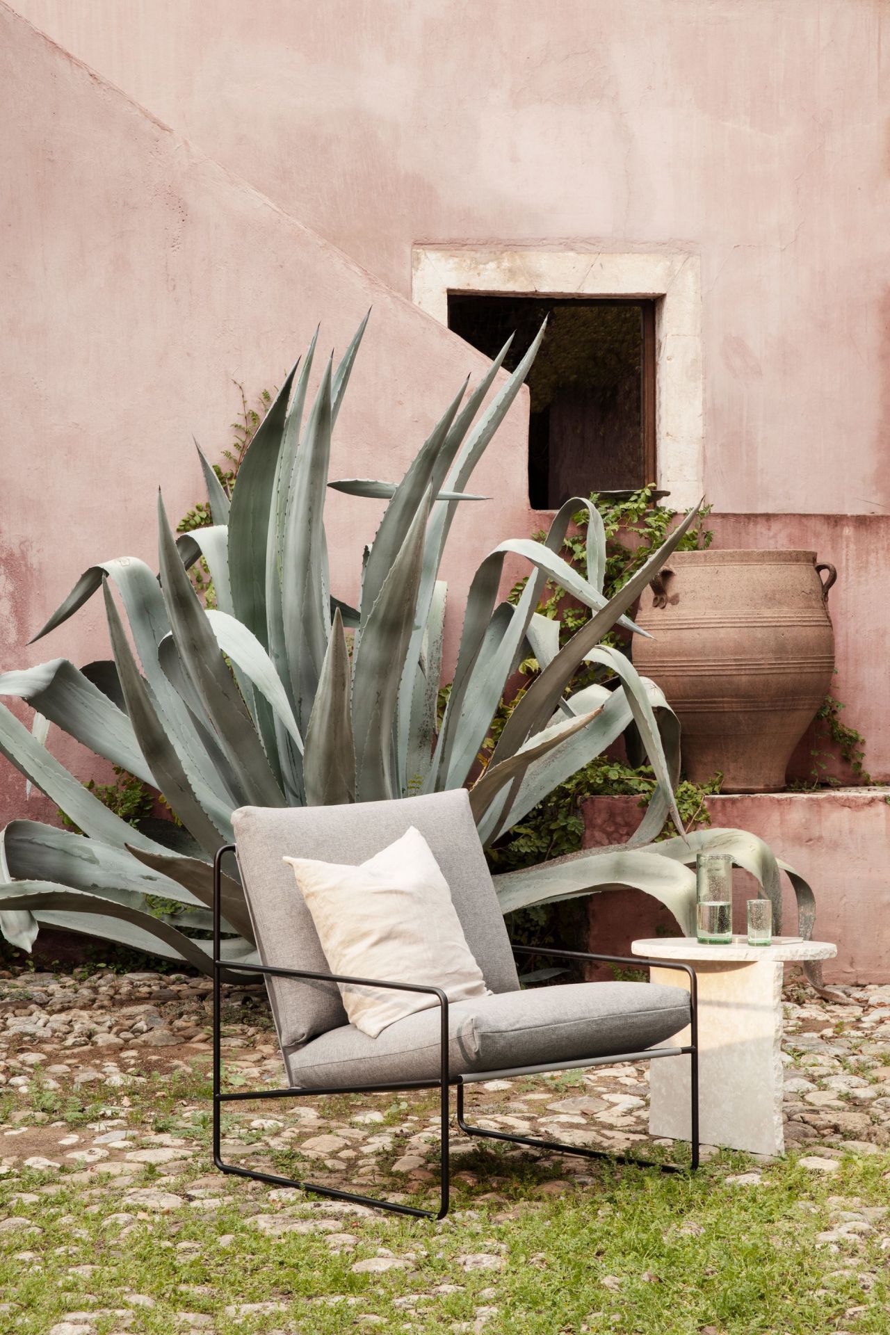 Desert 1- Sitzer Outdoor Sessel Gestell Schwarz Ferm Living 