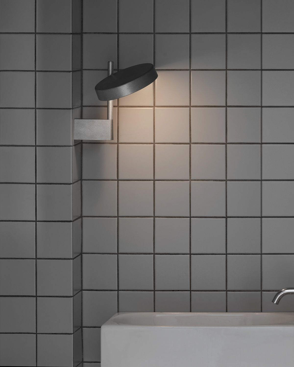 w242 BR2 Pastille alu Wandleuchte wästberg 