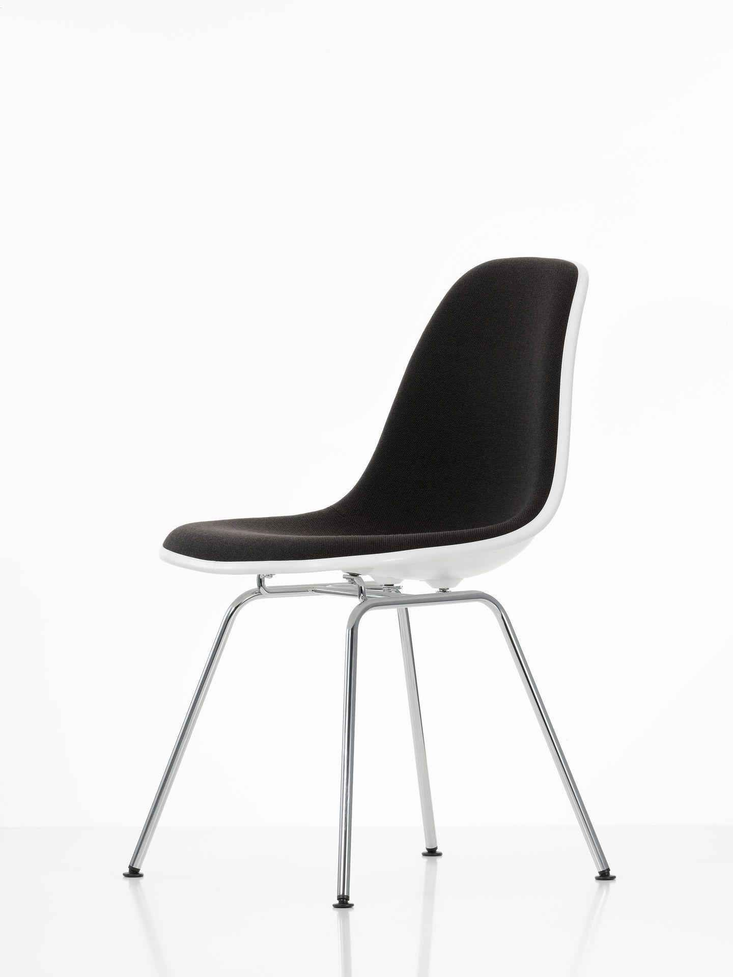 Eames Plastic Side Chair DSX Stuhl Vollgepolstert Vitra