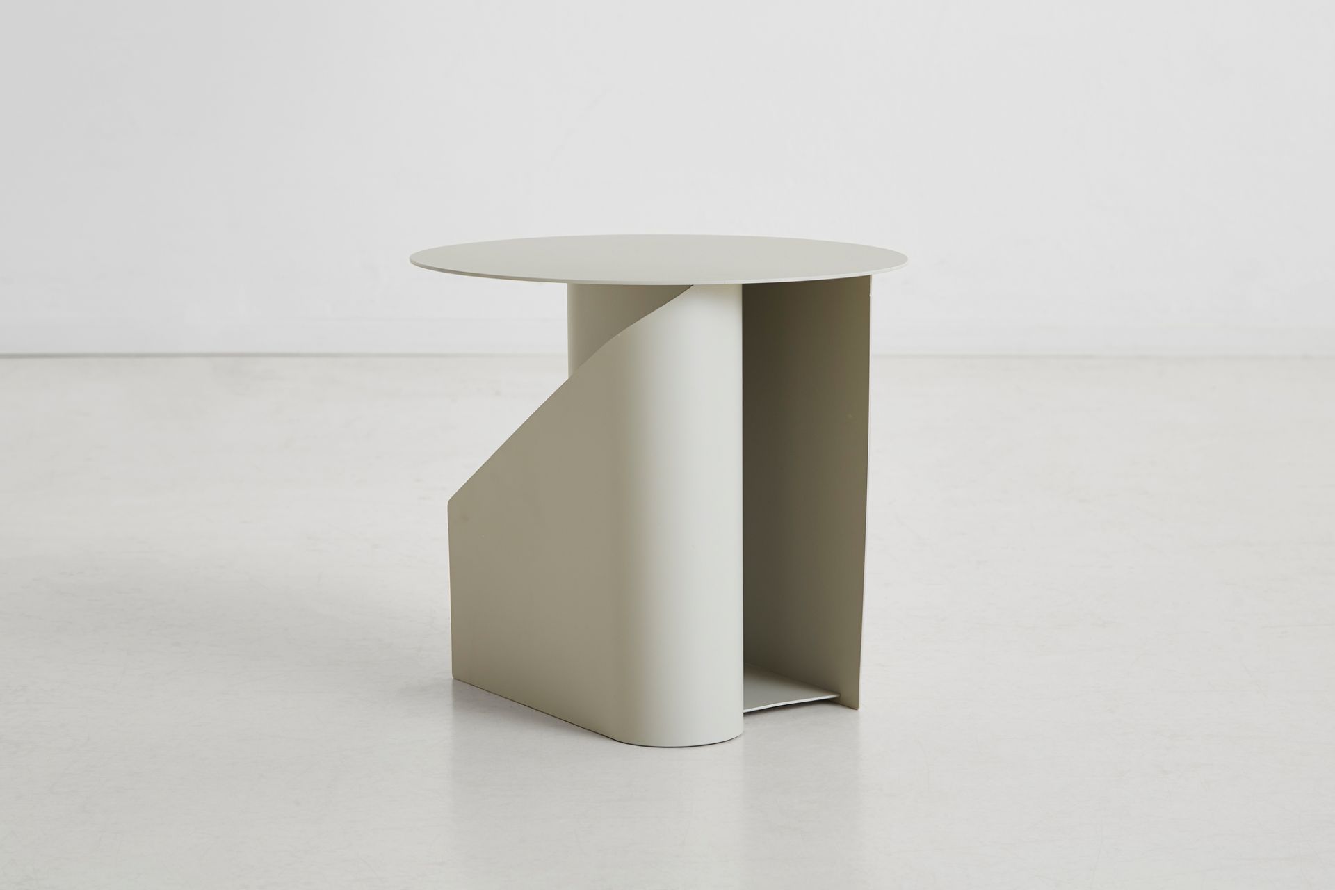 Sentrum Side Table Beistelltisch Warmes grau Woud EINZELSTÜCK