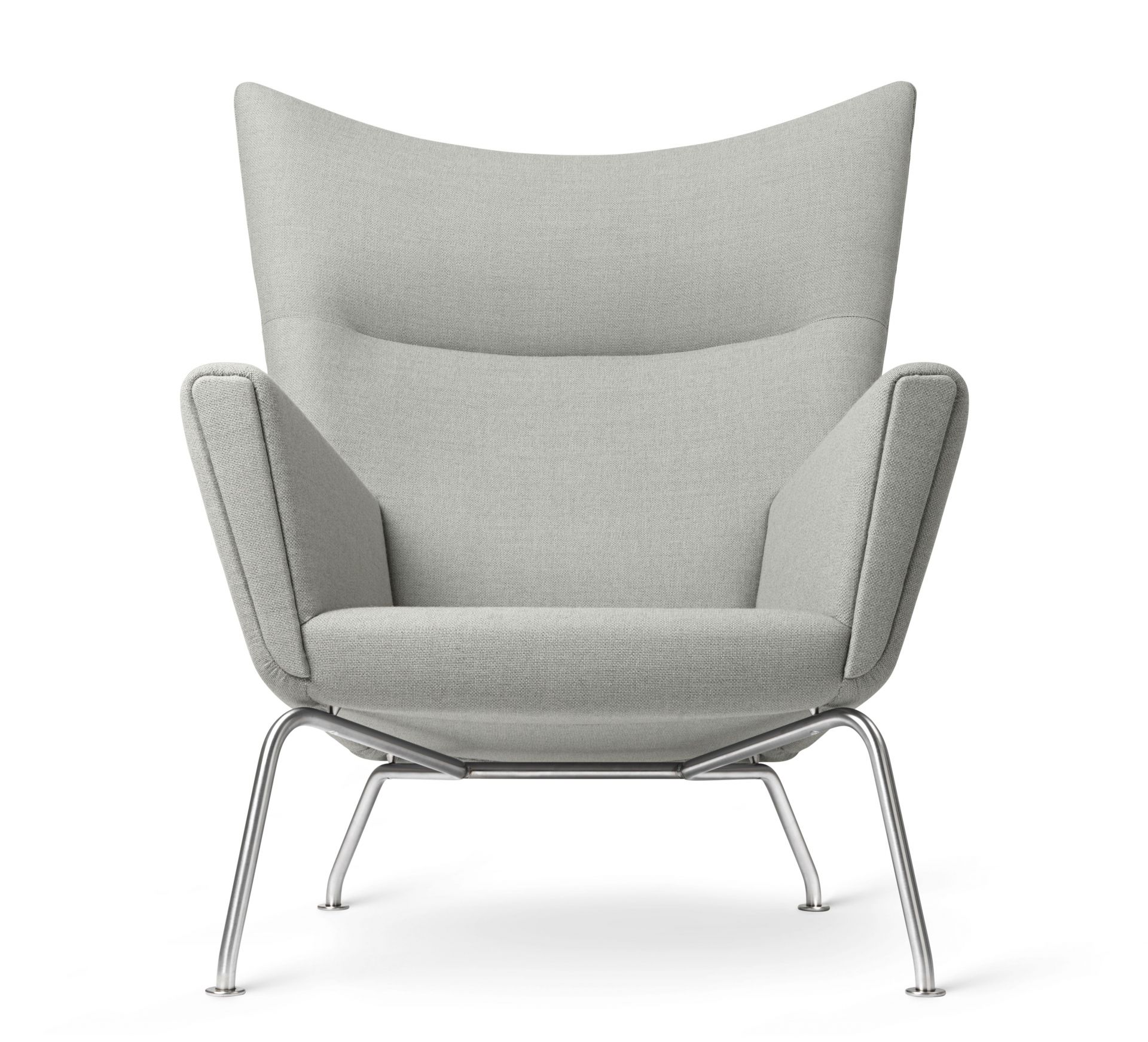 CH445 Sessel von Carl Hansen & Søn, grauer Stoffbezug, Stahlgestell, Frontansicht.