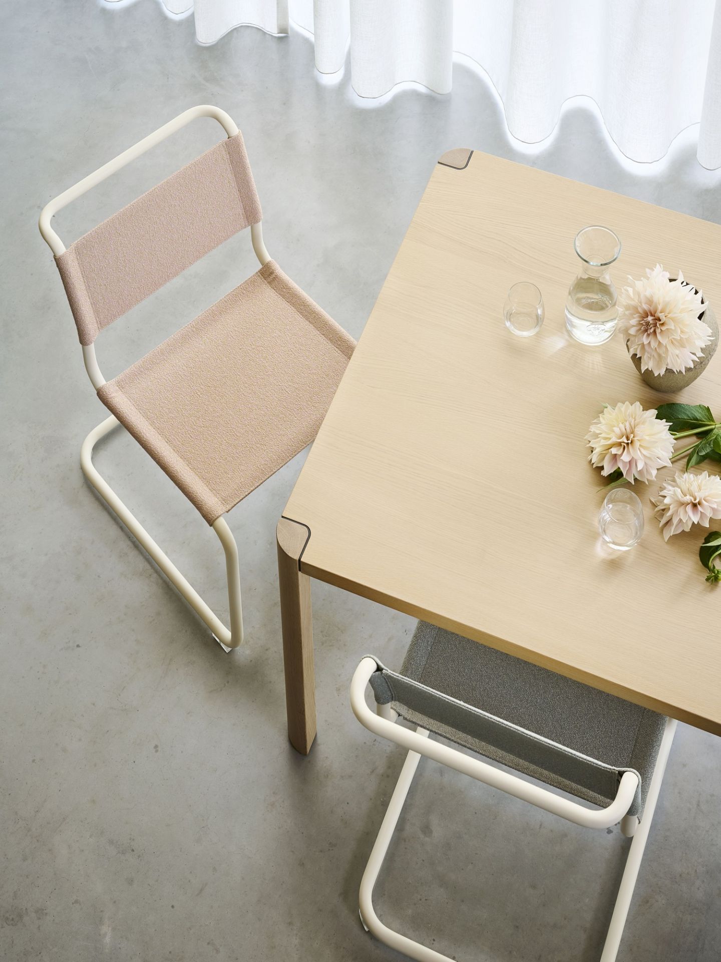 S 33 V / S33 V Freischwinger Thonet