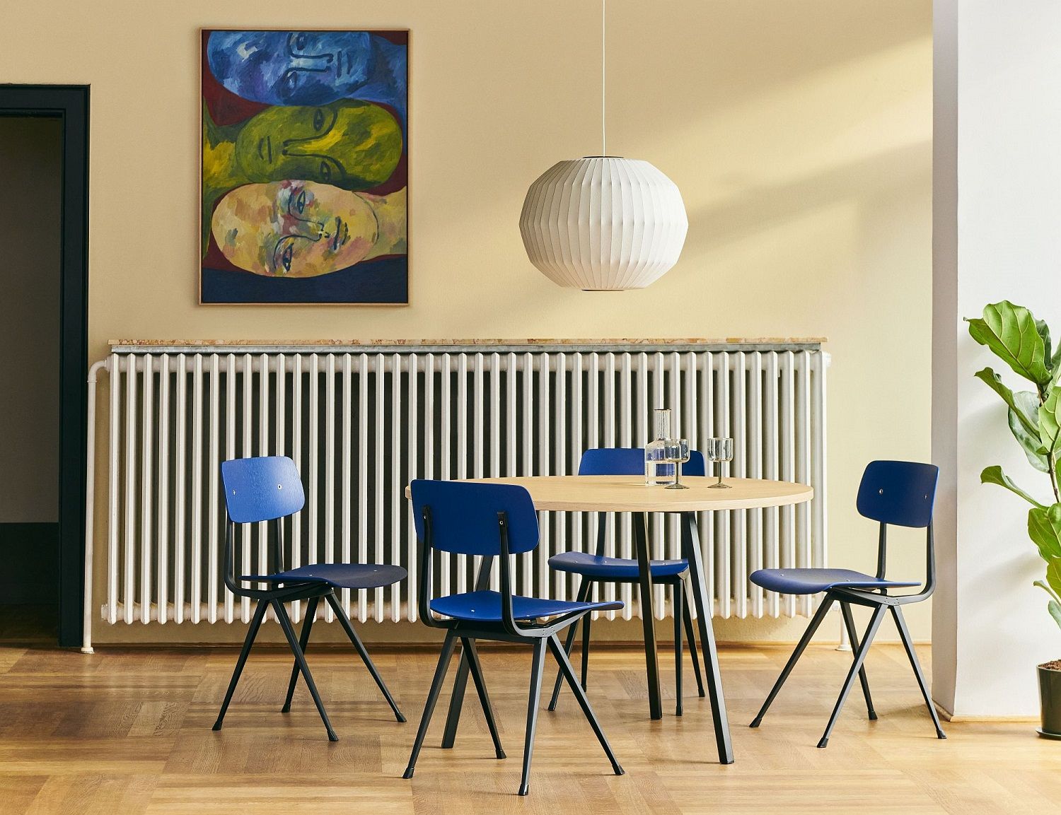 Loop Stand Table Round Tisch / Esstisch Ø105 Hay 