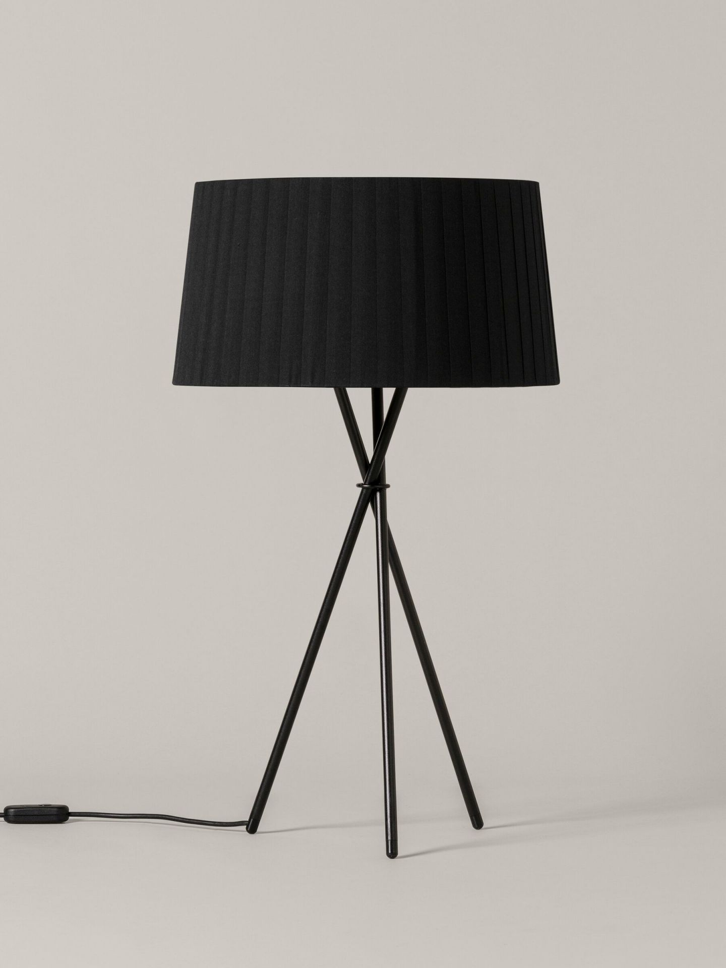 Tripode G6 Tischleuchte Schwarz Santa & Cole Tripode G6 Tischleuchte Schwarz Santa & Cole