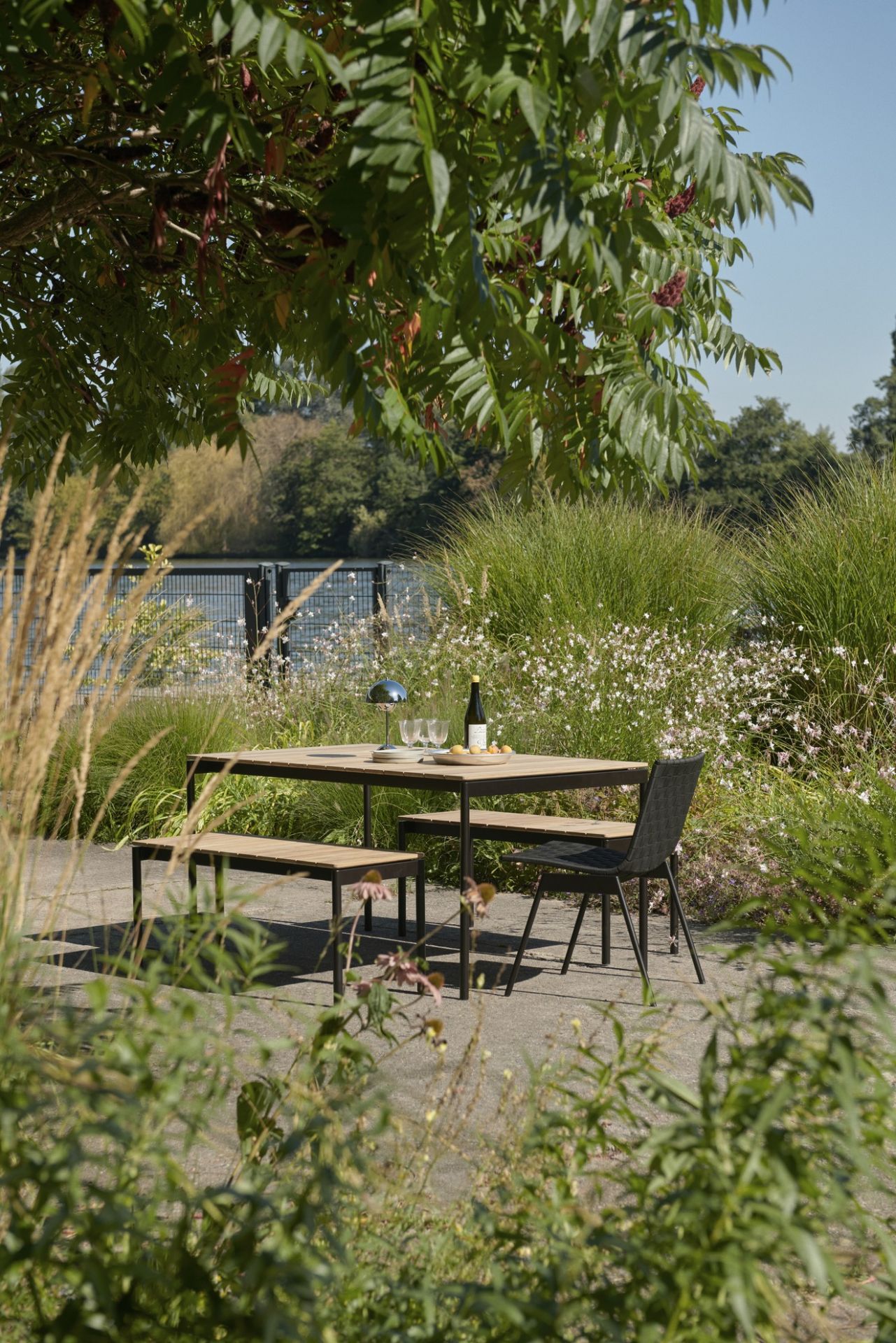 Ville AV33 Outdoor Chair Stuhl AndTradition
