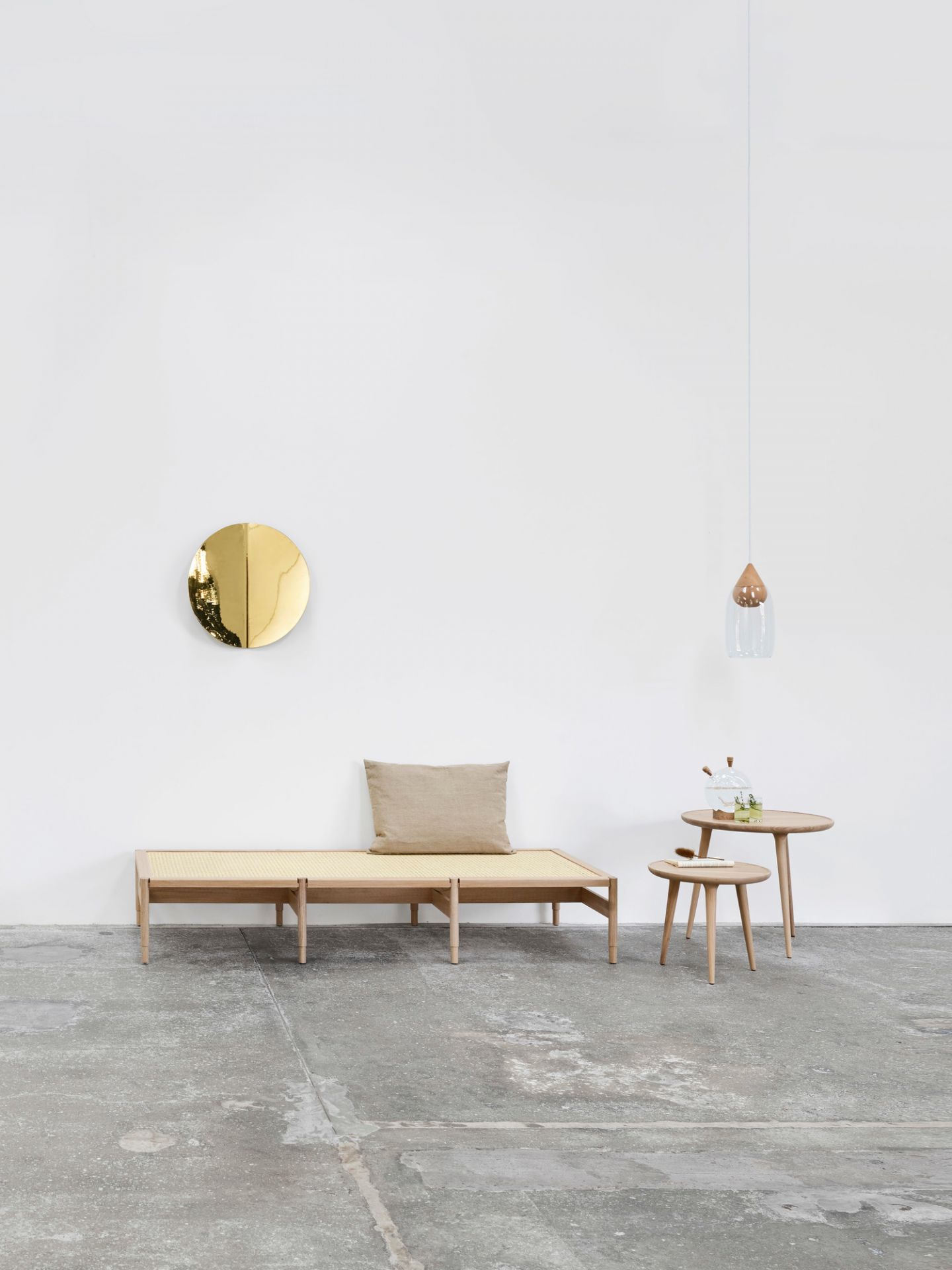 Imago Mirror Object Wandspiegel Messing Mater
