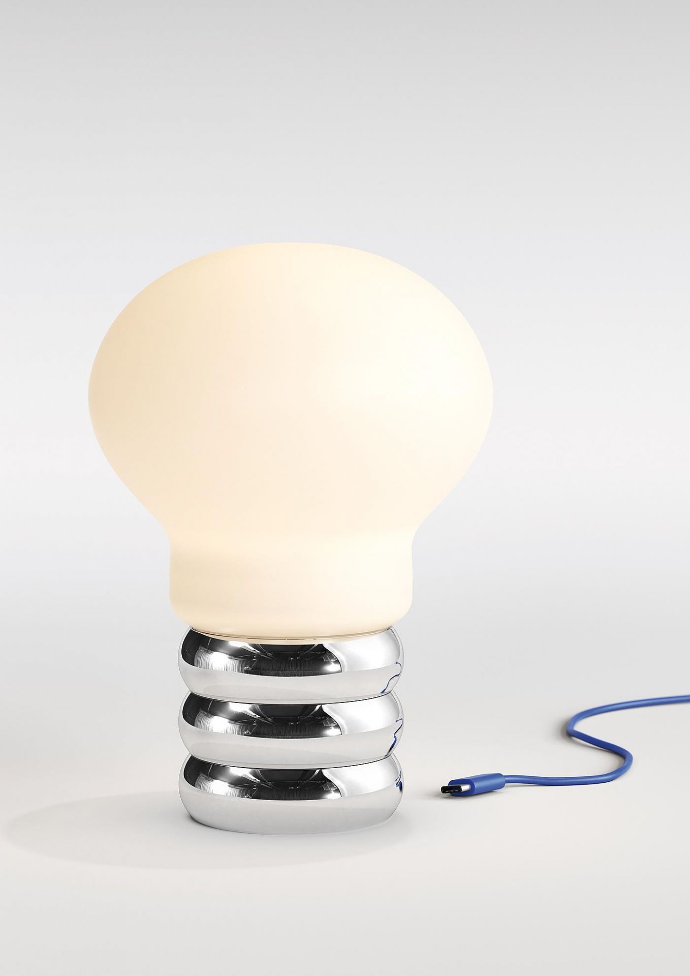 b.bulb Akkuleuchte / Tischleuchte mit USB Ingo Maurer