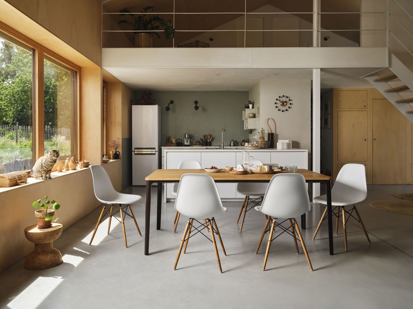 Eames Plastic Side Chair DSW Stuhl Vollpolster Vitra
