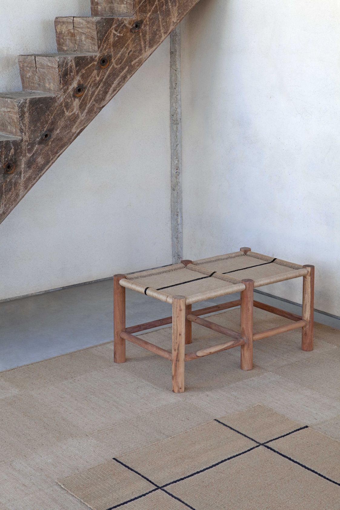 Roots Double Stool Bank 01 Gan