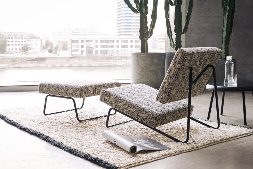 Lounge Chair Hirche Sessel STOFF HELLGRAU / GESTELL WEISS Richard Lampert EINZELSTÜCK