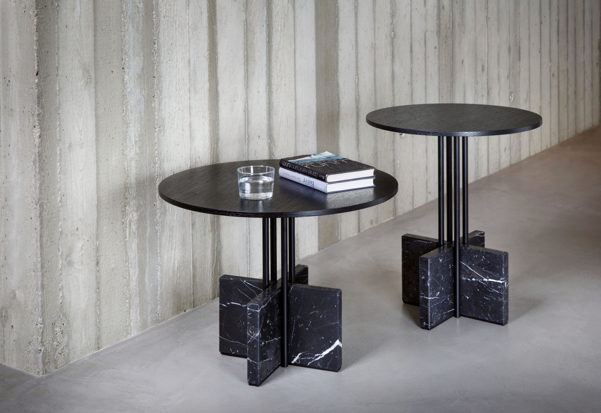 Gravity Table Beistelltisch Hoch Breccia Pernice Favius