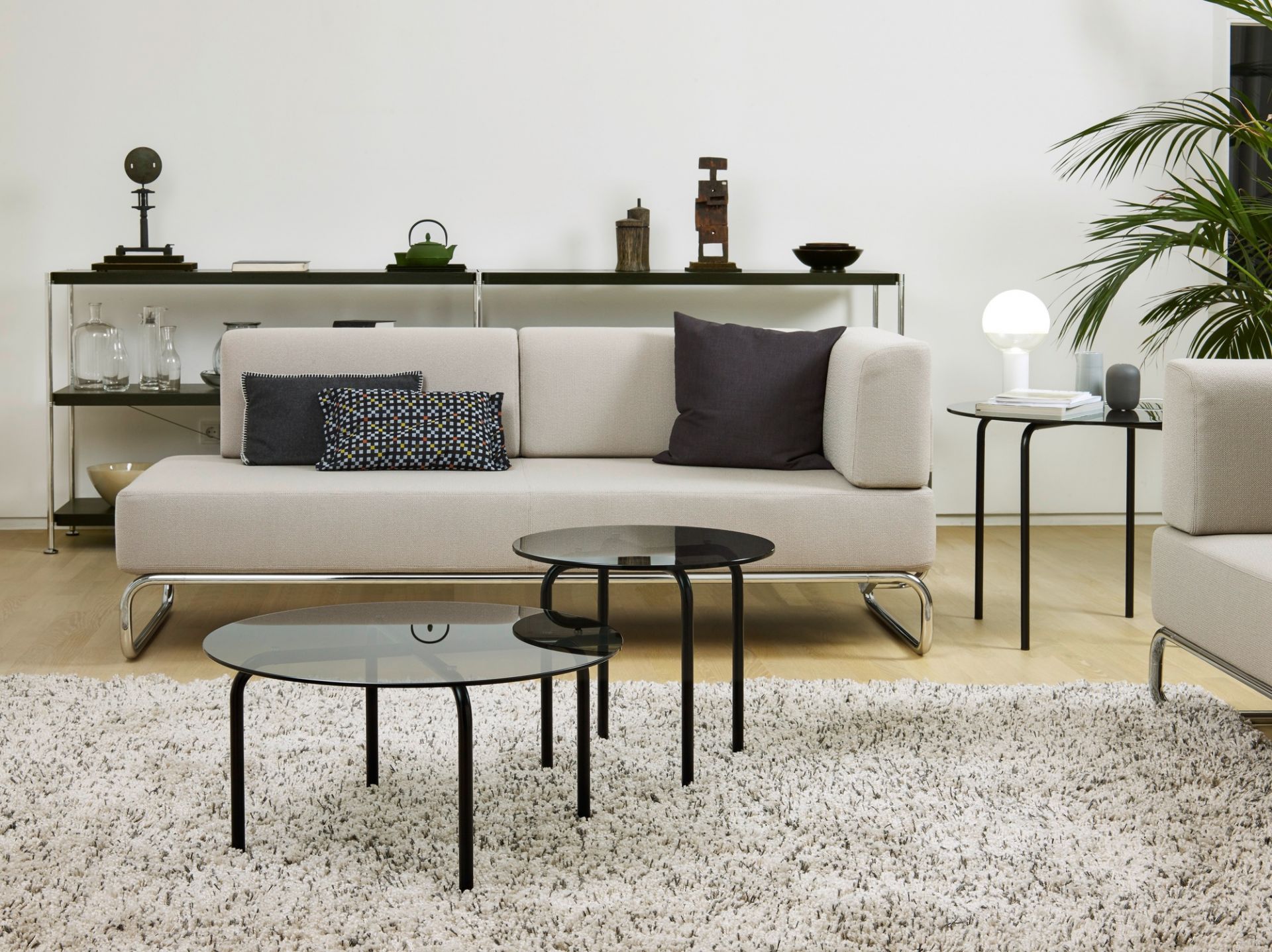 MR 515 Beistelltisch Thonet