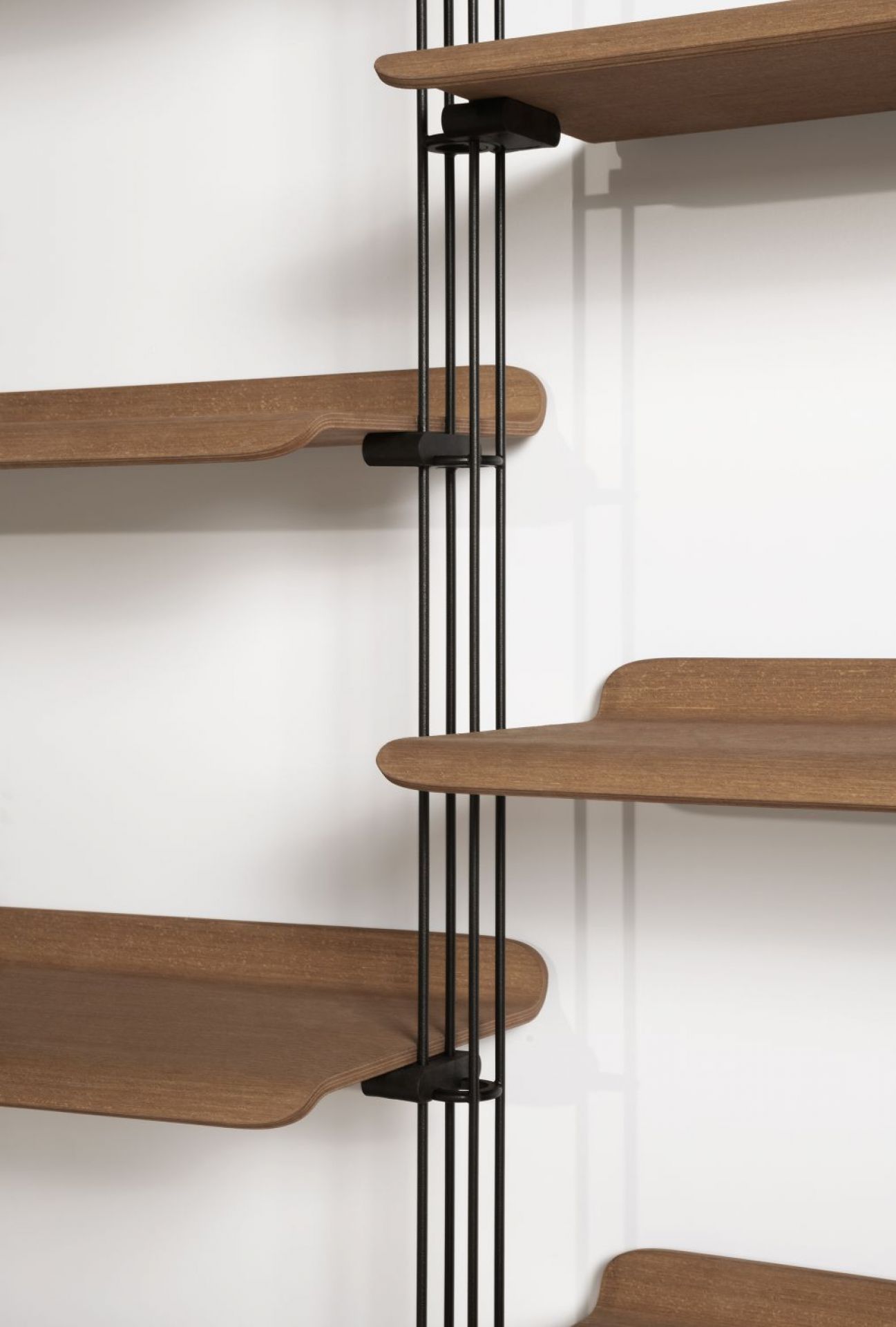 Adam Wood Regal klein dunkles Holz Kartell