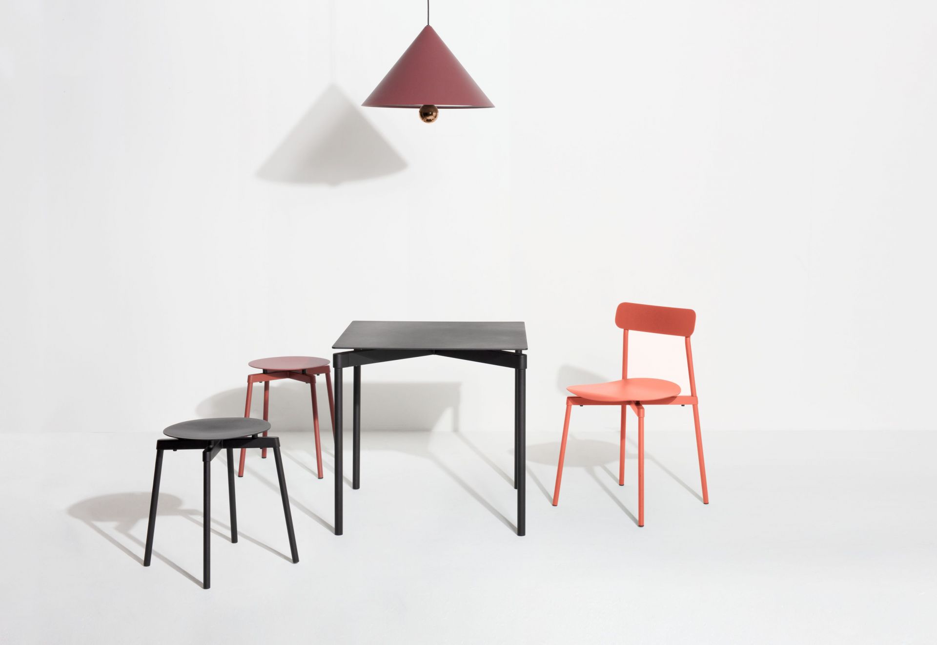 Cherry Pendant light Pendelleuchte L Petite Friture Braunrot