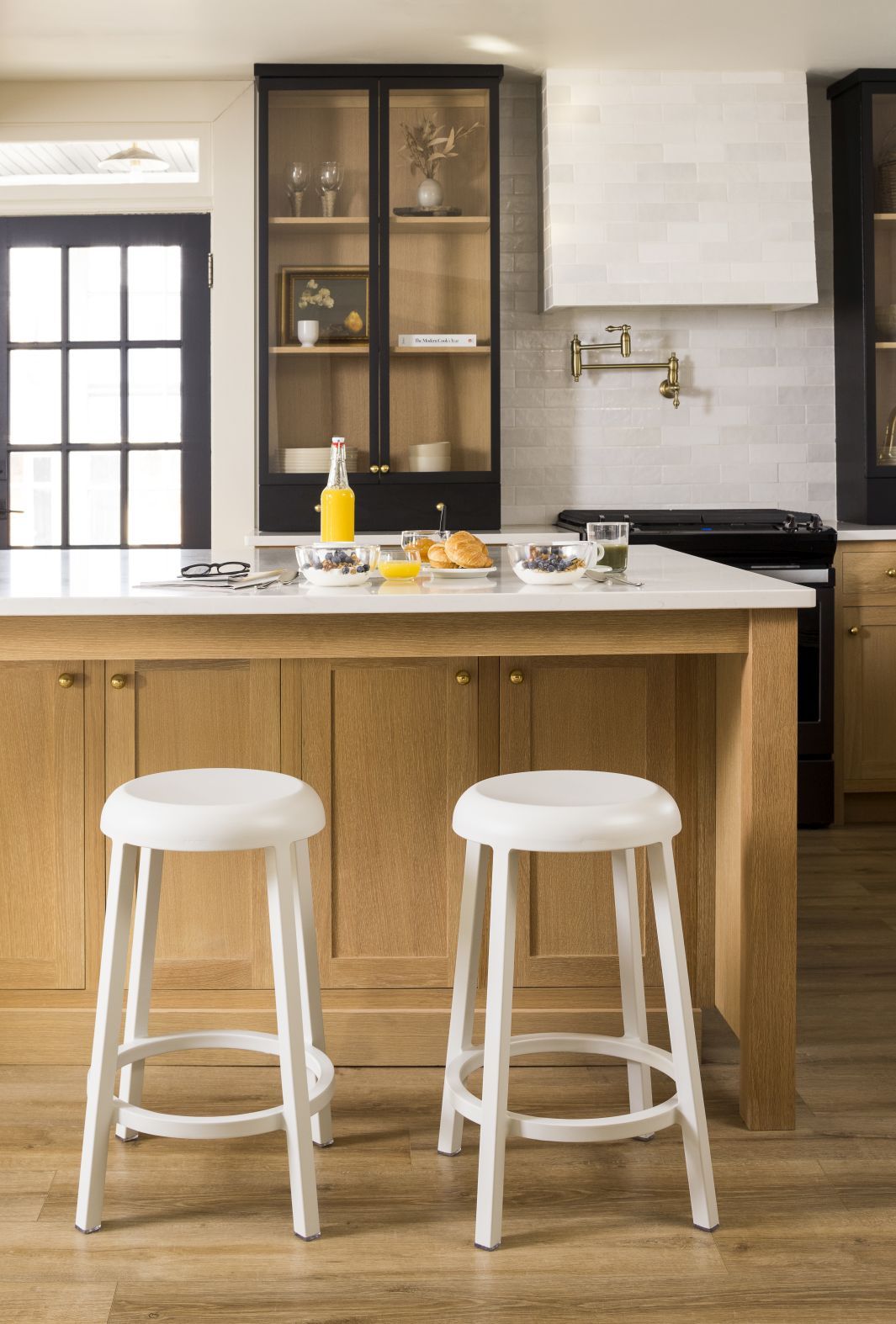 ZA Counter Stool Hocker Aluminium gebürstet Emeco