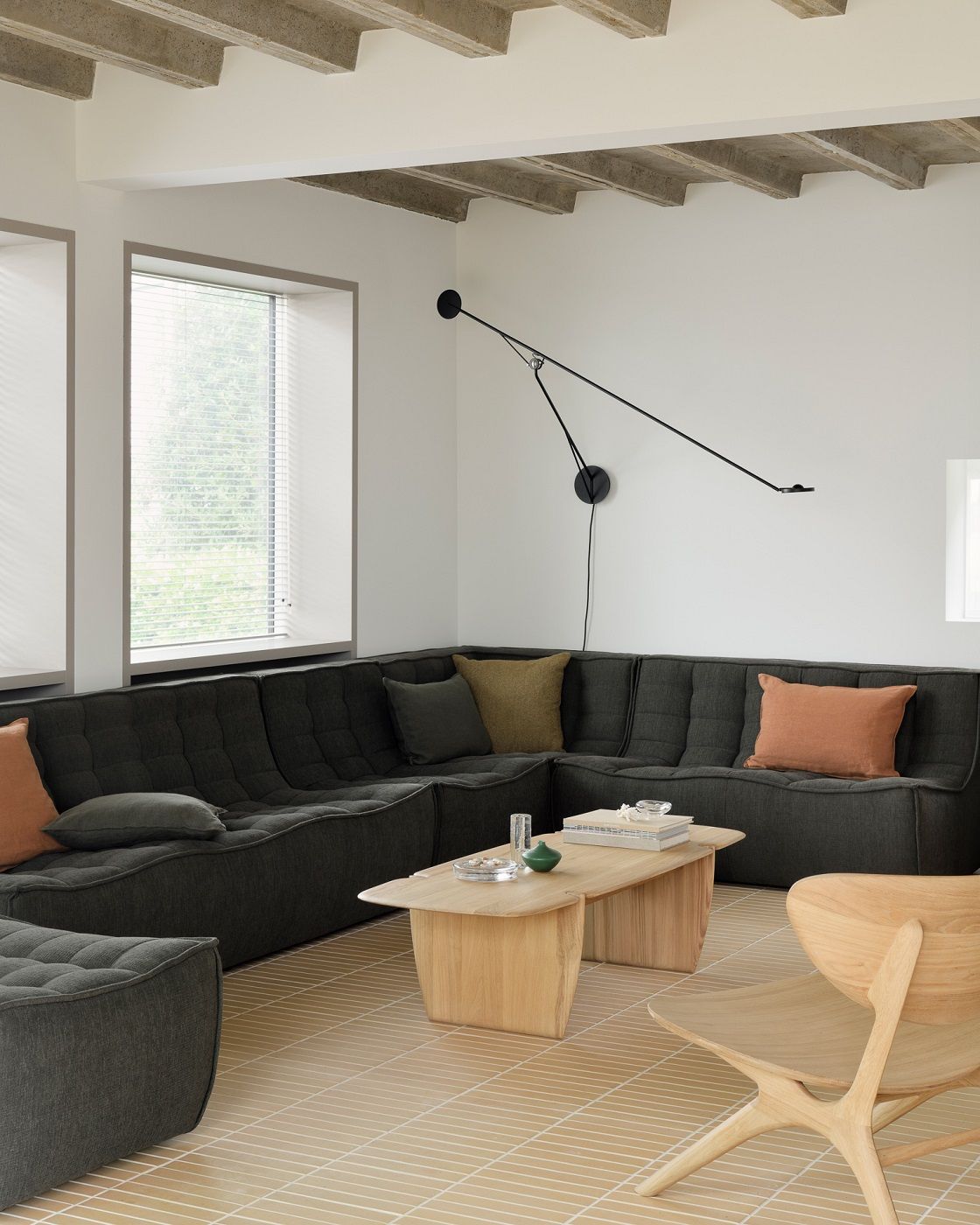 N701 Sofa 2-Sitzer dunkelgrau Ethnicraft
