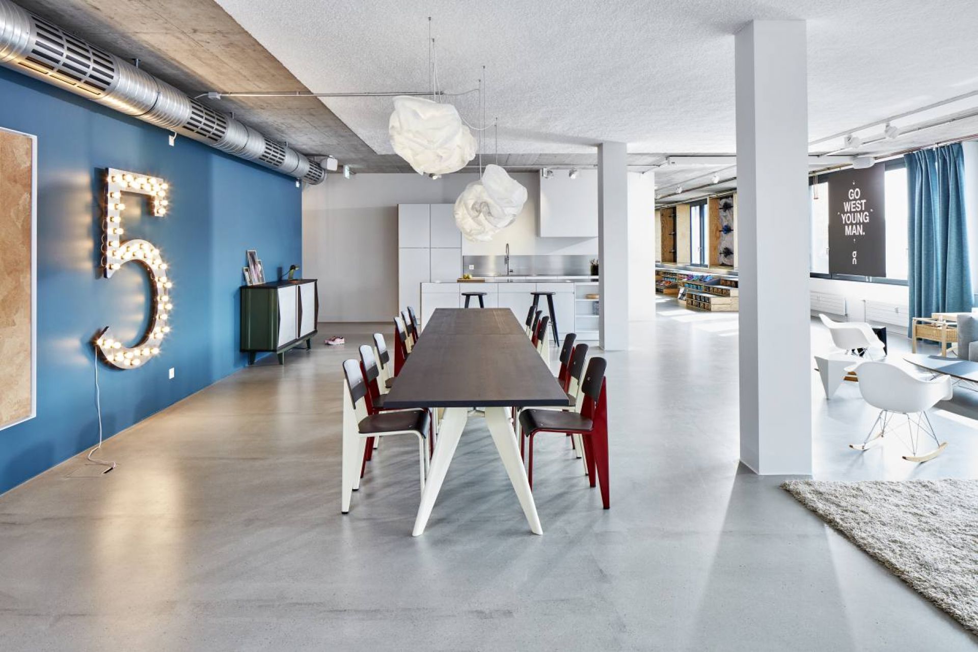 EM Table Tisch Holz B 90 x L 180 cm  Vitra