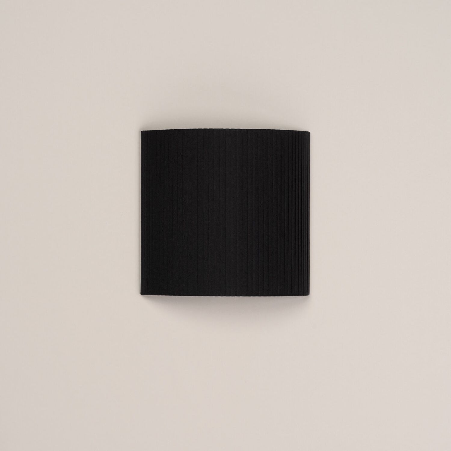 Comodín cuadrado quadratische Wandleuchte Black ribbon Santa & Cole