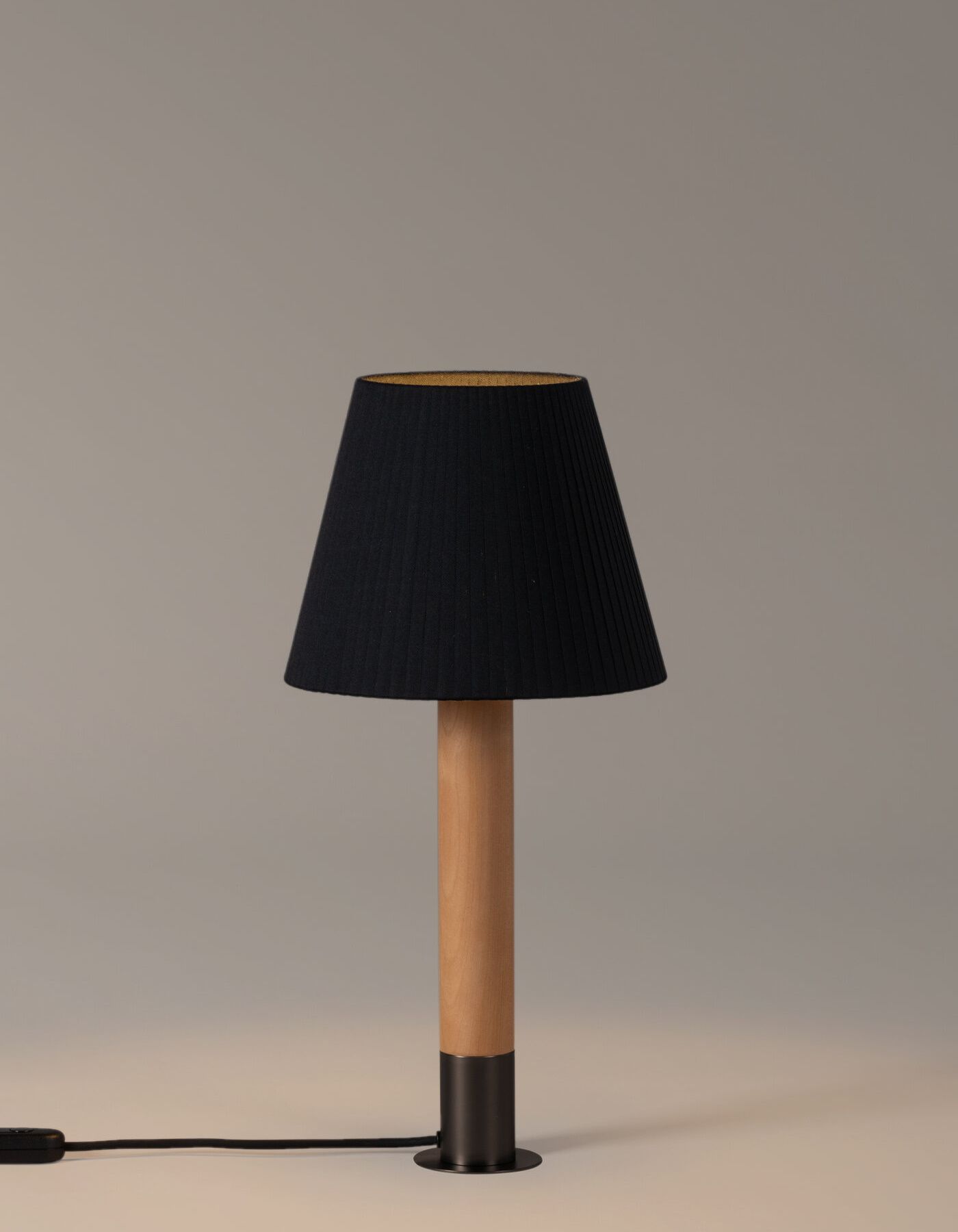 Basica Tischleuchte Santa & Cole