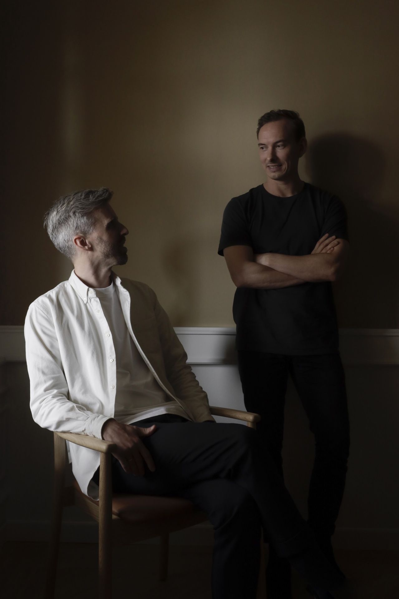 Merkur Dining Chair Stuhl mit Armlehnen / Esszimmerstuhl Audo Copenhagen