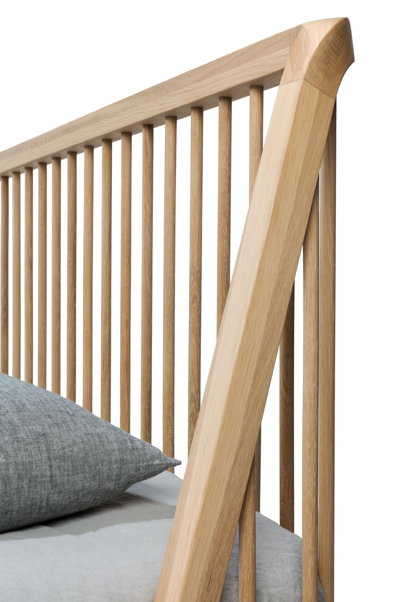Spindle Bett Eiche Ethnicraft