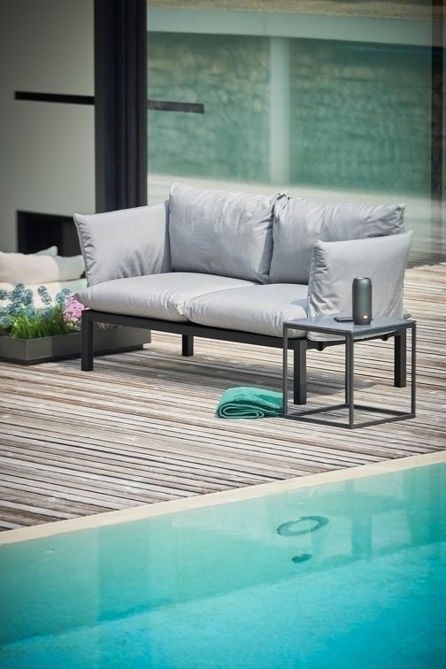 Fiam Domino Outdoor Sofa 2-Sitzer mit Armlehnen und Kissen Jan Kurtz