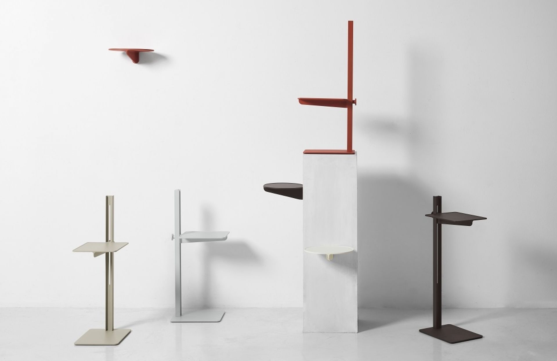 Museum Sidetable Beistelltisch höhenverstellbar String Furniture