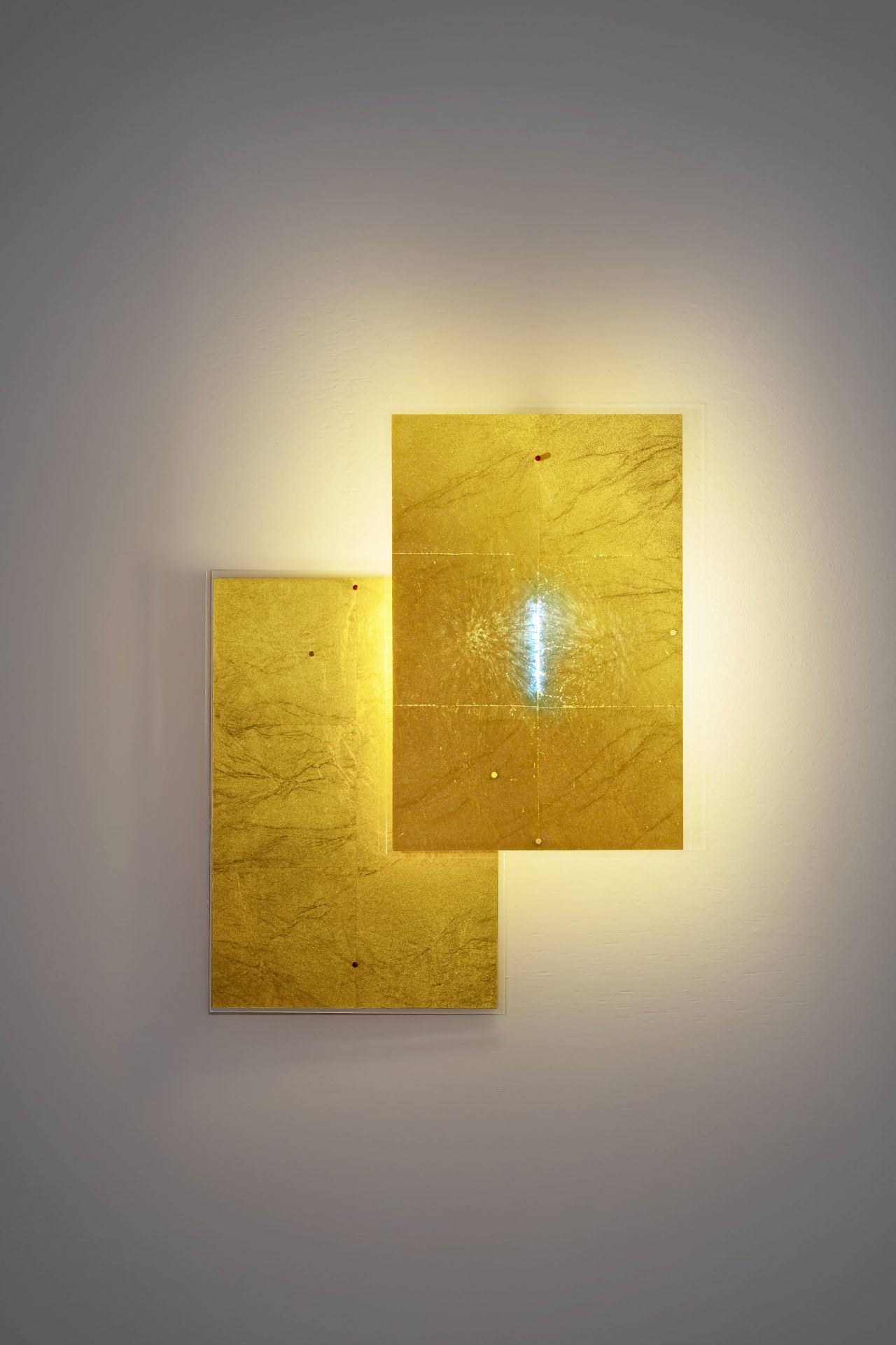 24 Karat Blau Flat Wandleuchte Ingo Maurer 