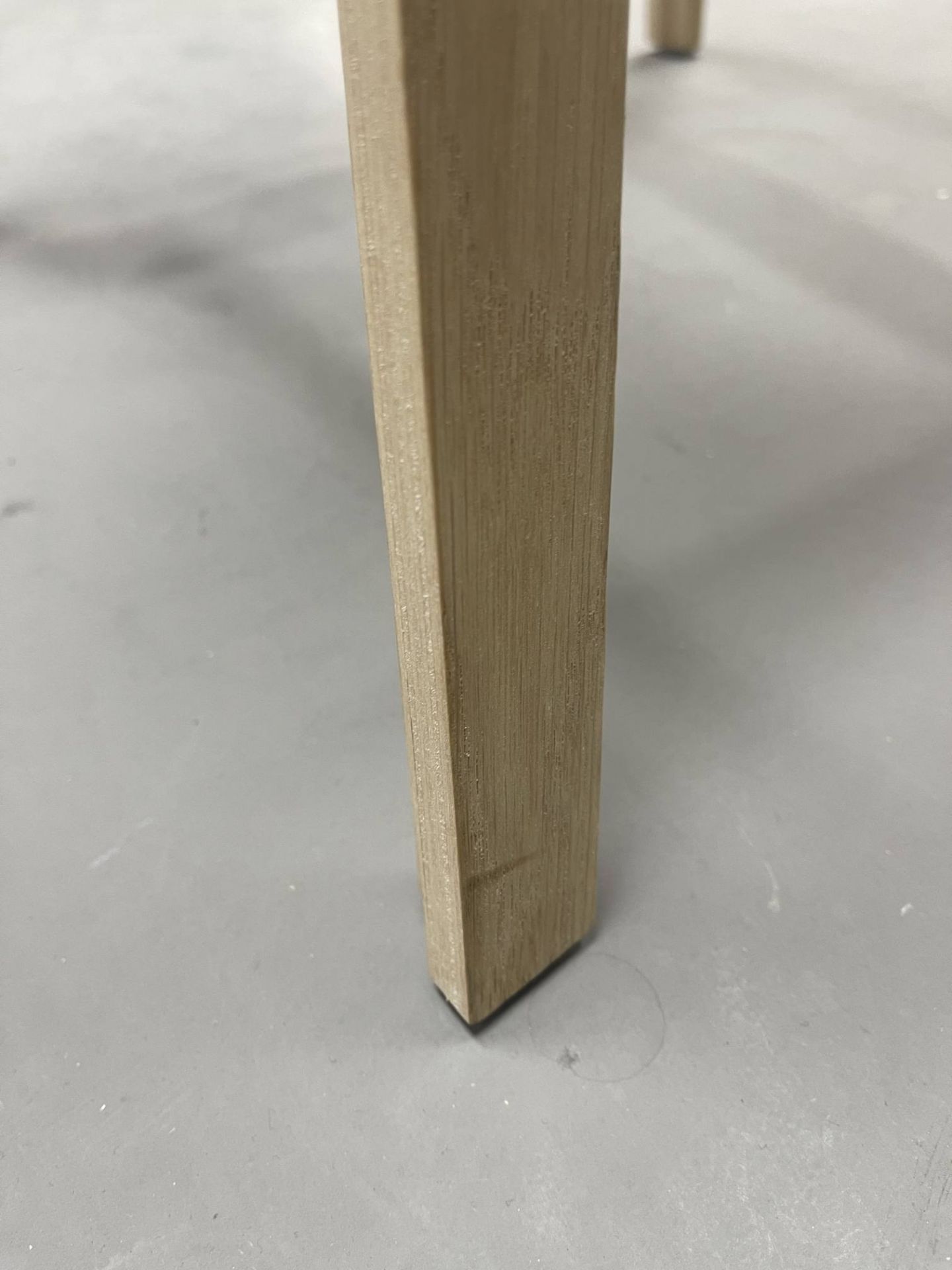 About a Stool AAS32 / AAS 32 Barhocker LOW EICHE GESEIFT / PASTELL GREEN Hay MÄNGELEXEMPLAR  