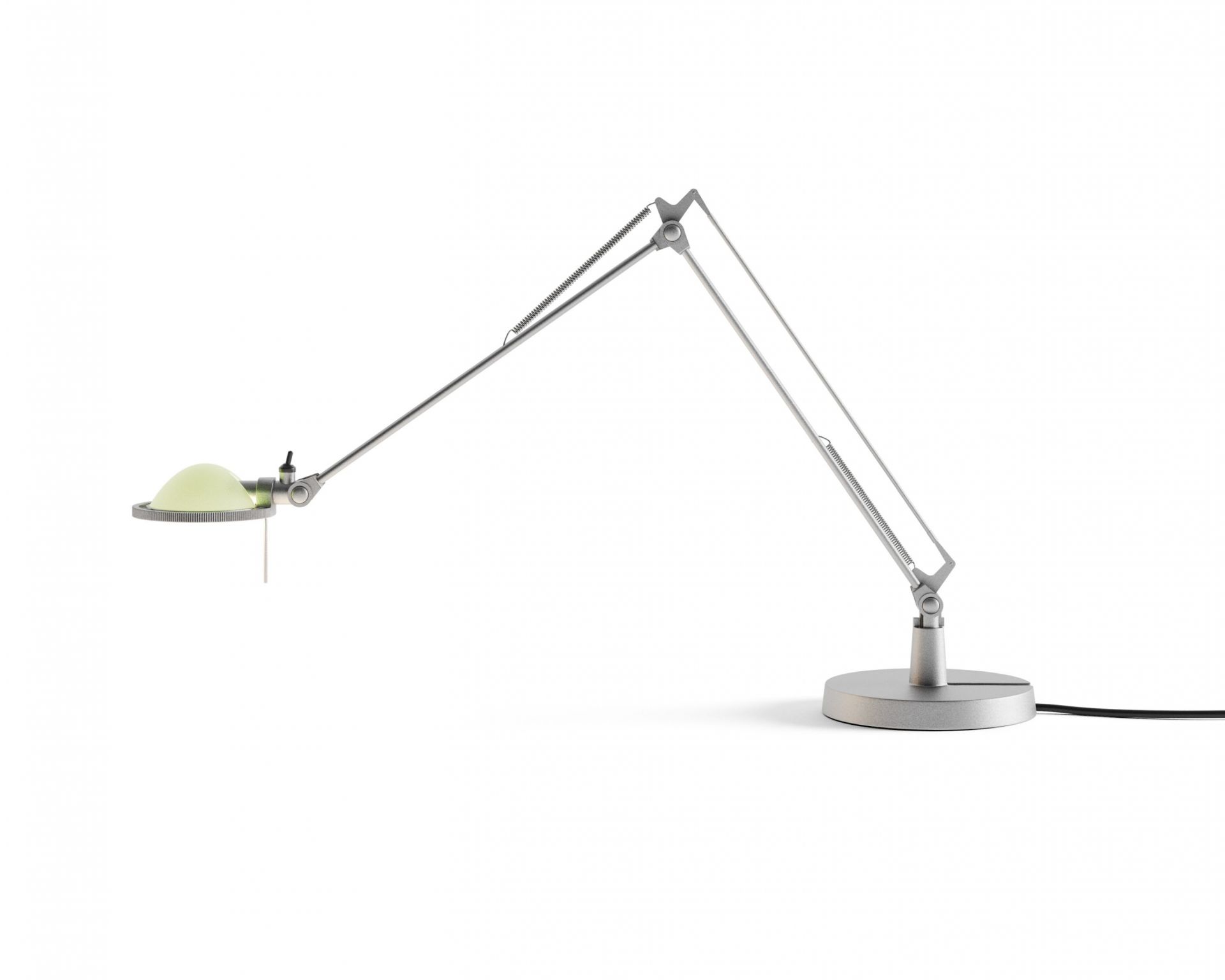 Silberne Schreibtischleuchte Berenice mit salbeigrünem Glasreflektor von Luceplan. Verstellbare Arbeitsleuchte für Büro und Zuhause.