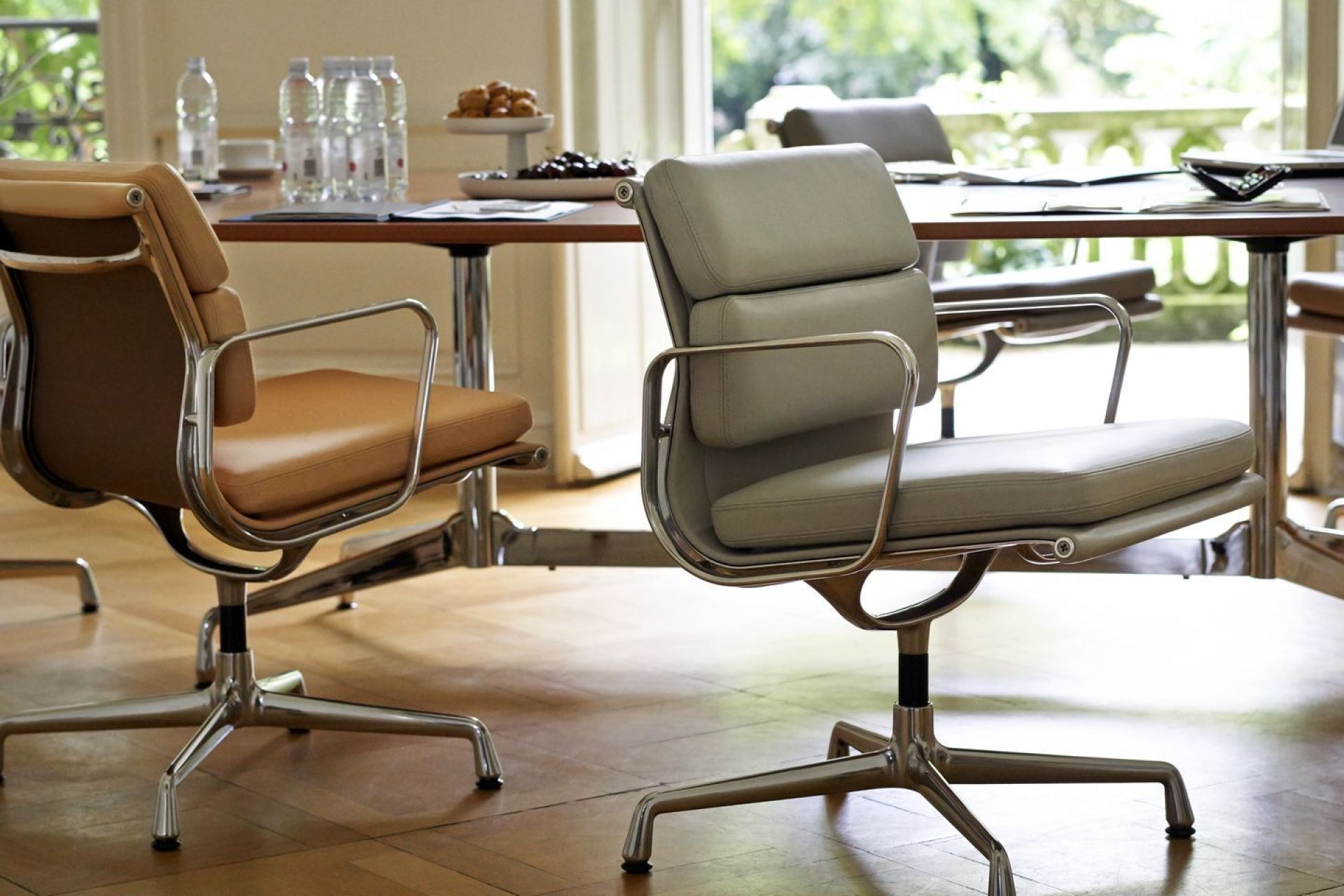 Soft Pad Chair EA208 / EA 208 Sessel Vitra