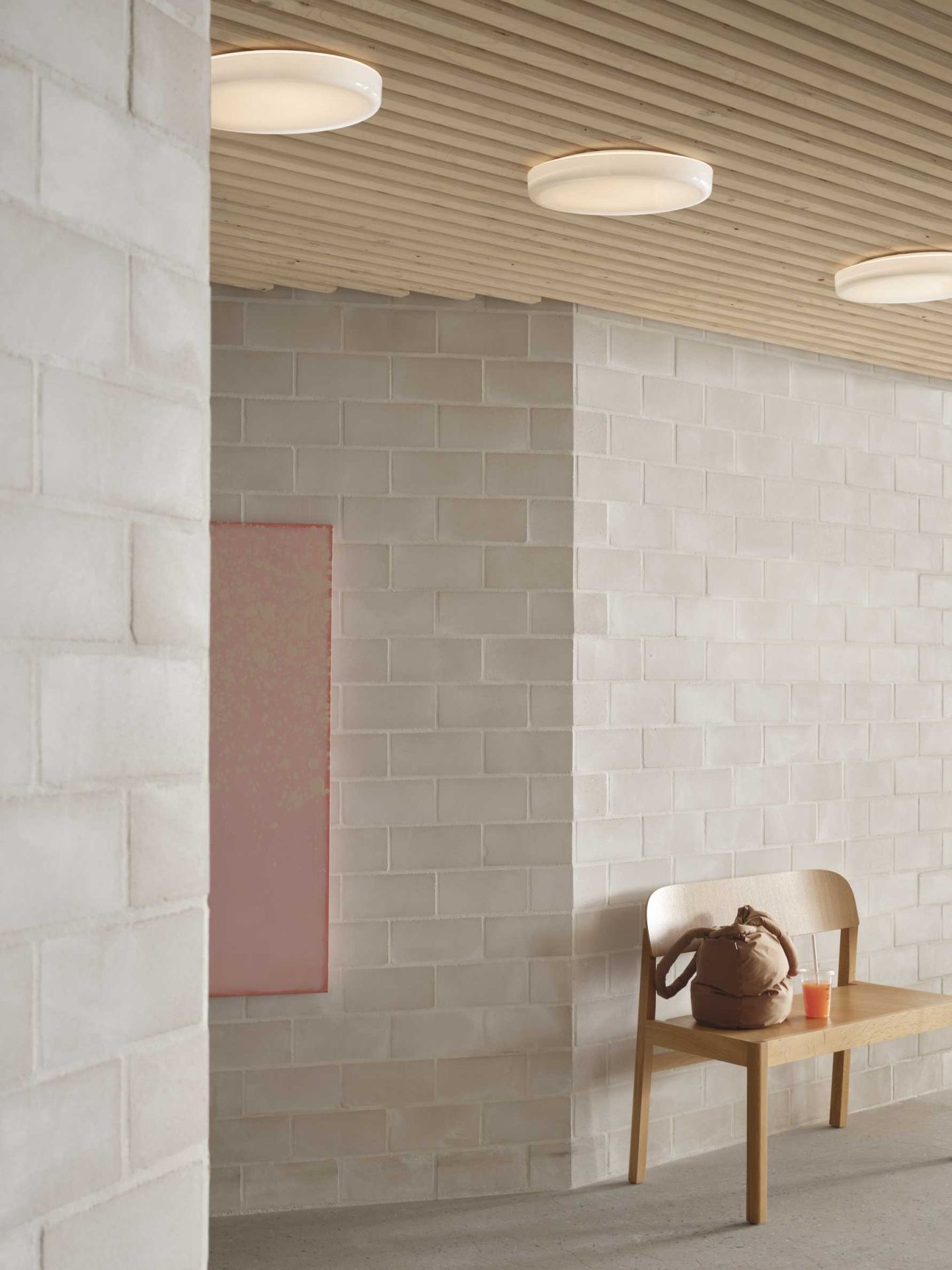 Looped Wall / Ceiling lamp Wand-/ Deckenleuchte Muuto