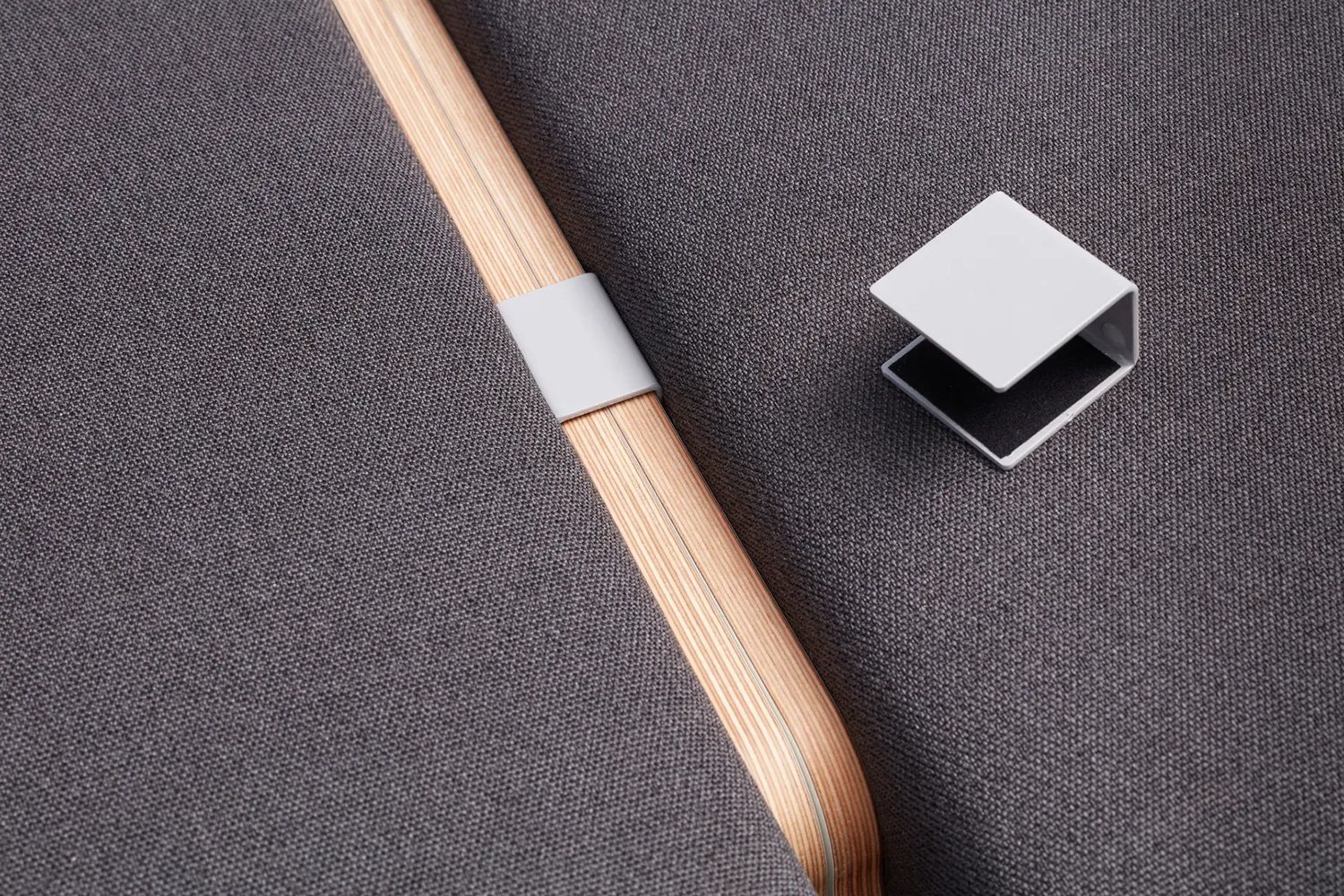 Paar Klammern für Stapelliege Müller Möbelwerkstätten