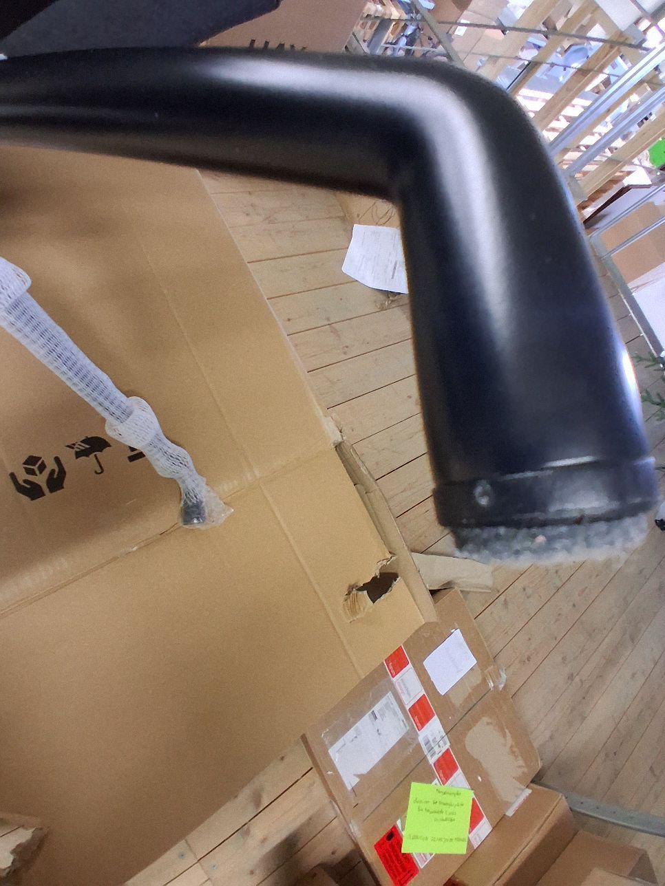 About a Chair AAC221 / AAC 221 / Soft Stuhl SWIVEL BASE / REMIX 286 Hay MÄNGELEXEMPLAR