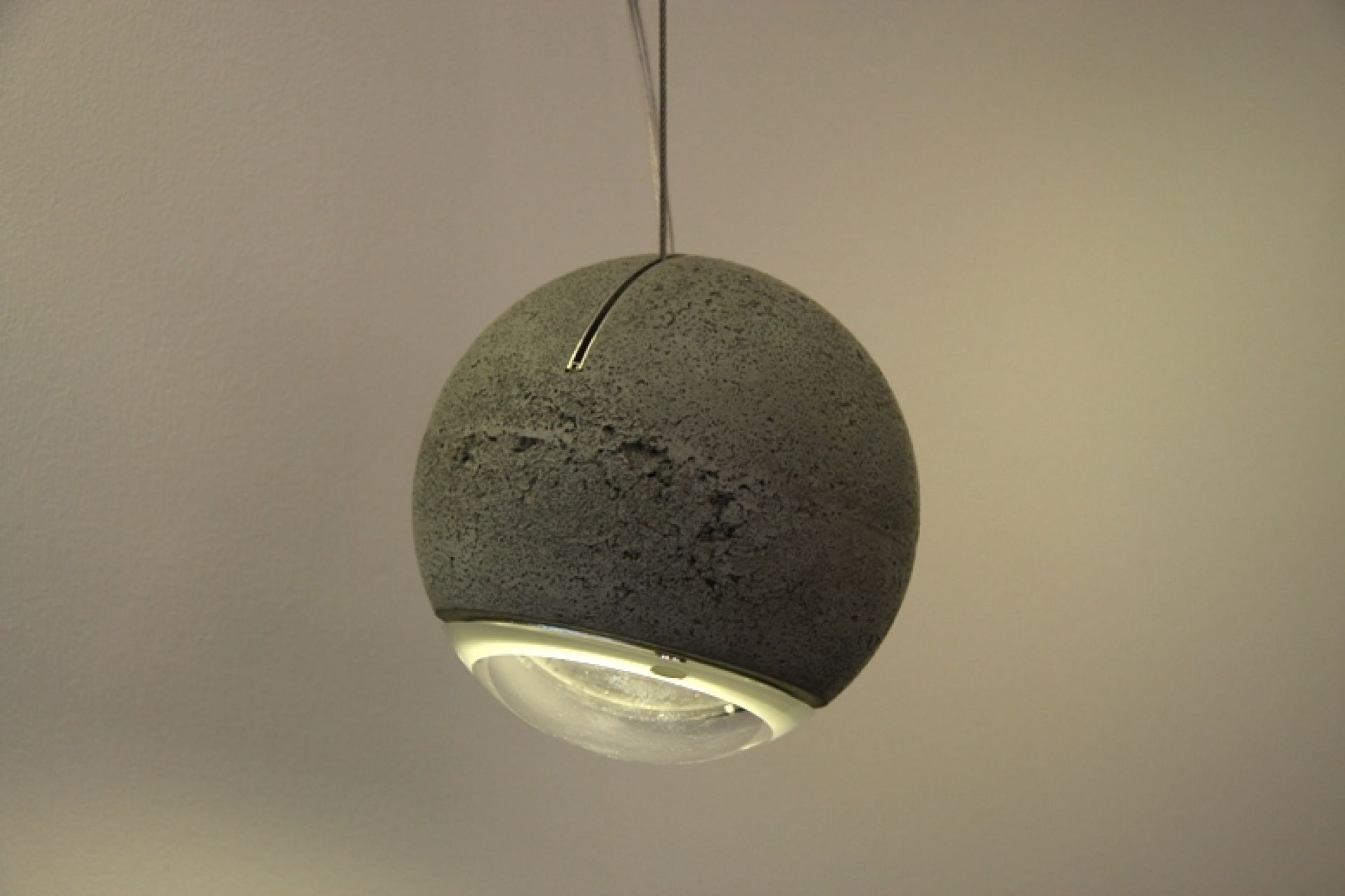 Trabant 1 Pendelleuchte Tecnolumen